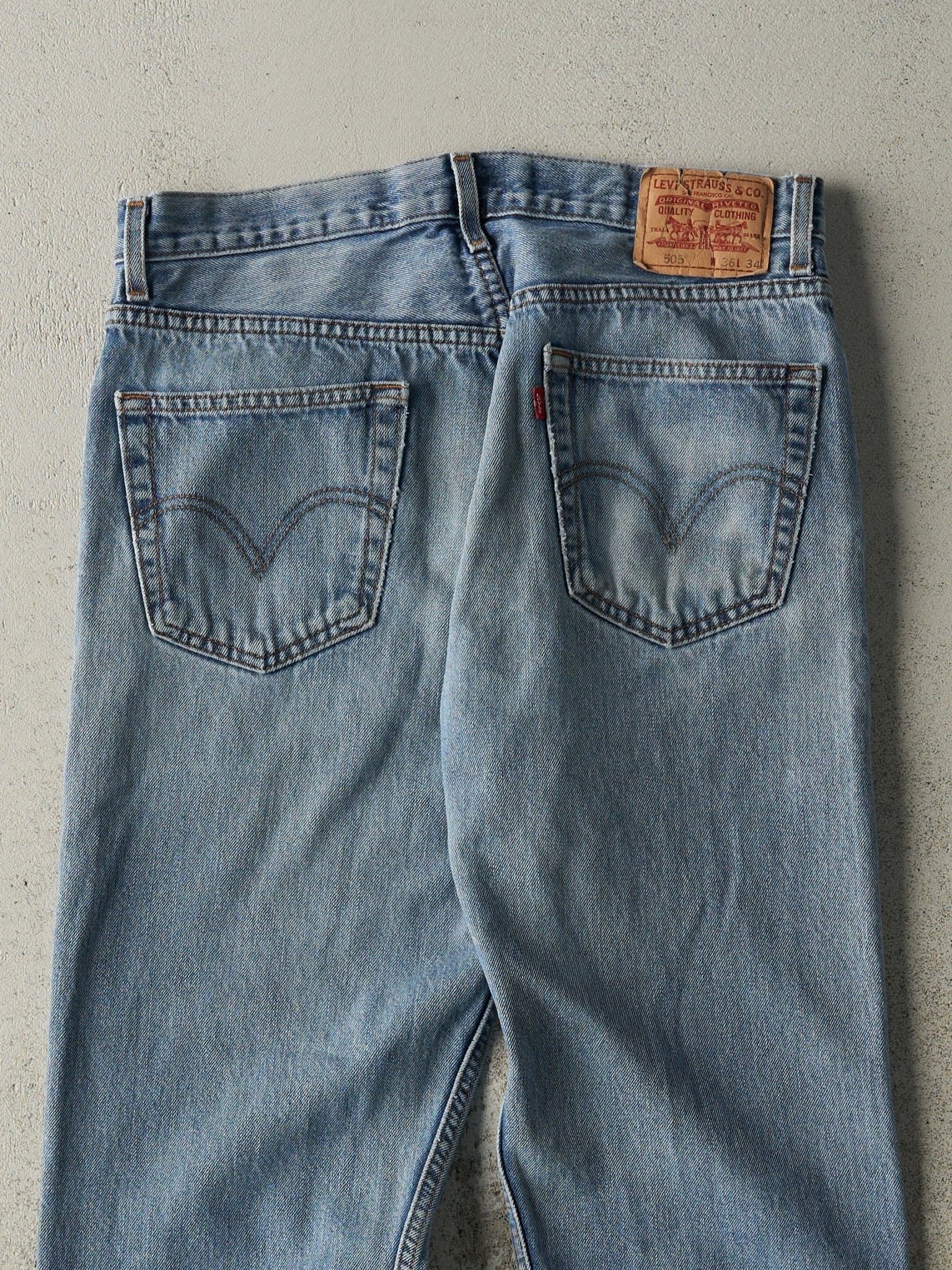 Vintage Y2K Light Wash Levi's 505 Jeans (33x32)