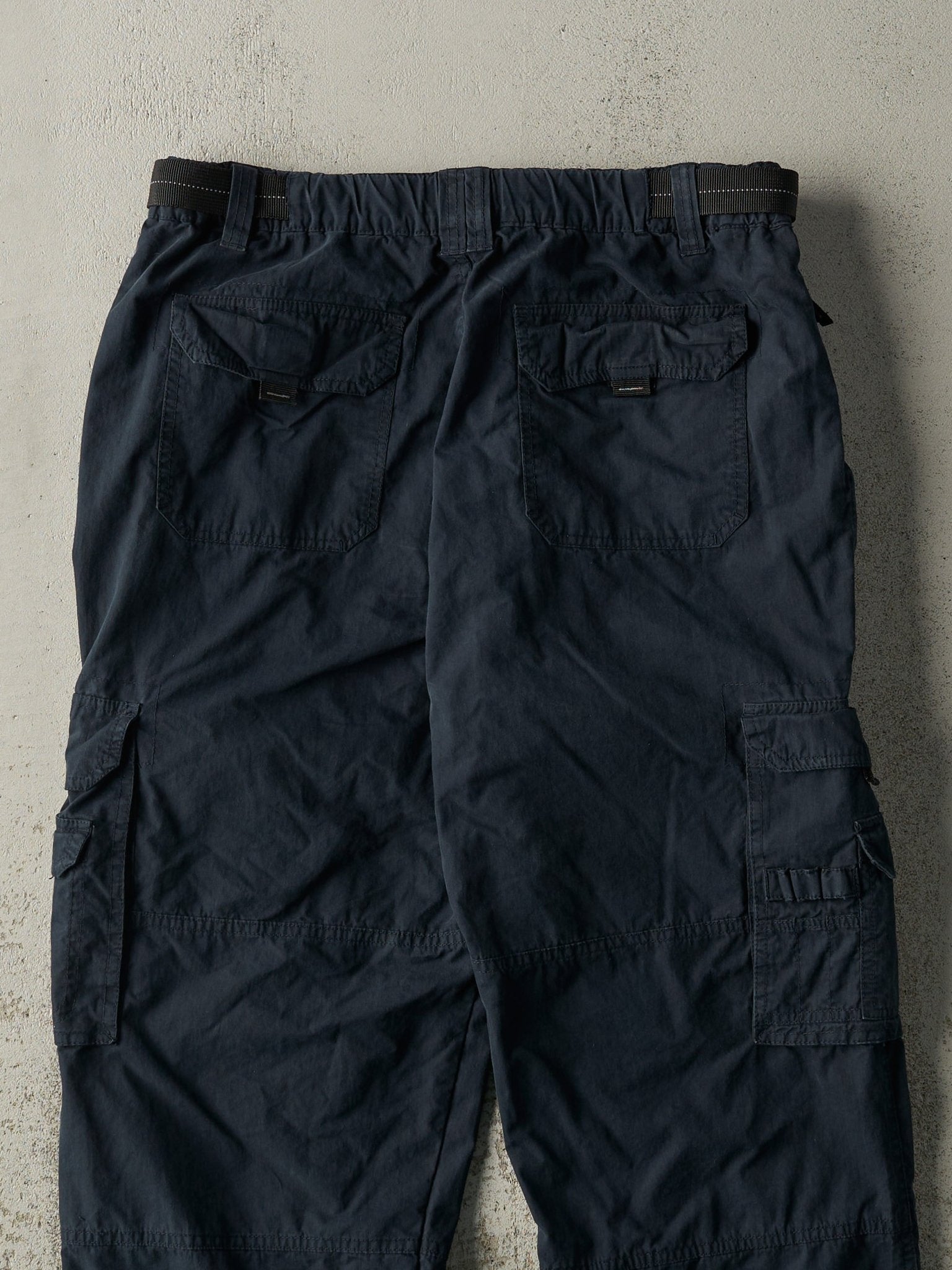 Vintage Y2K Navy Blue BC Clothing Cargo Hiking Pants (34x30.5)