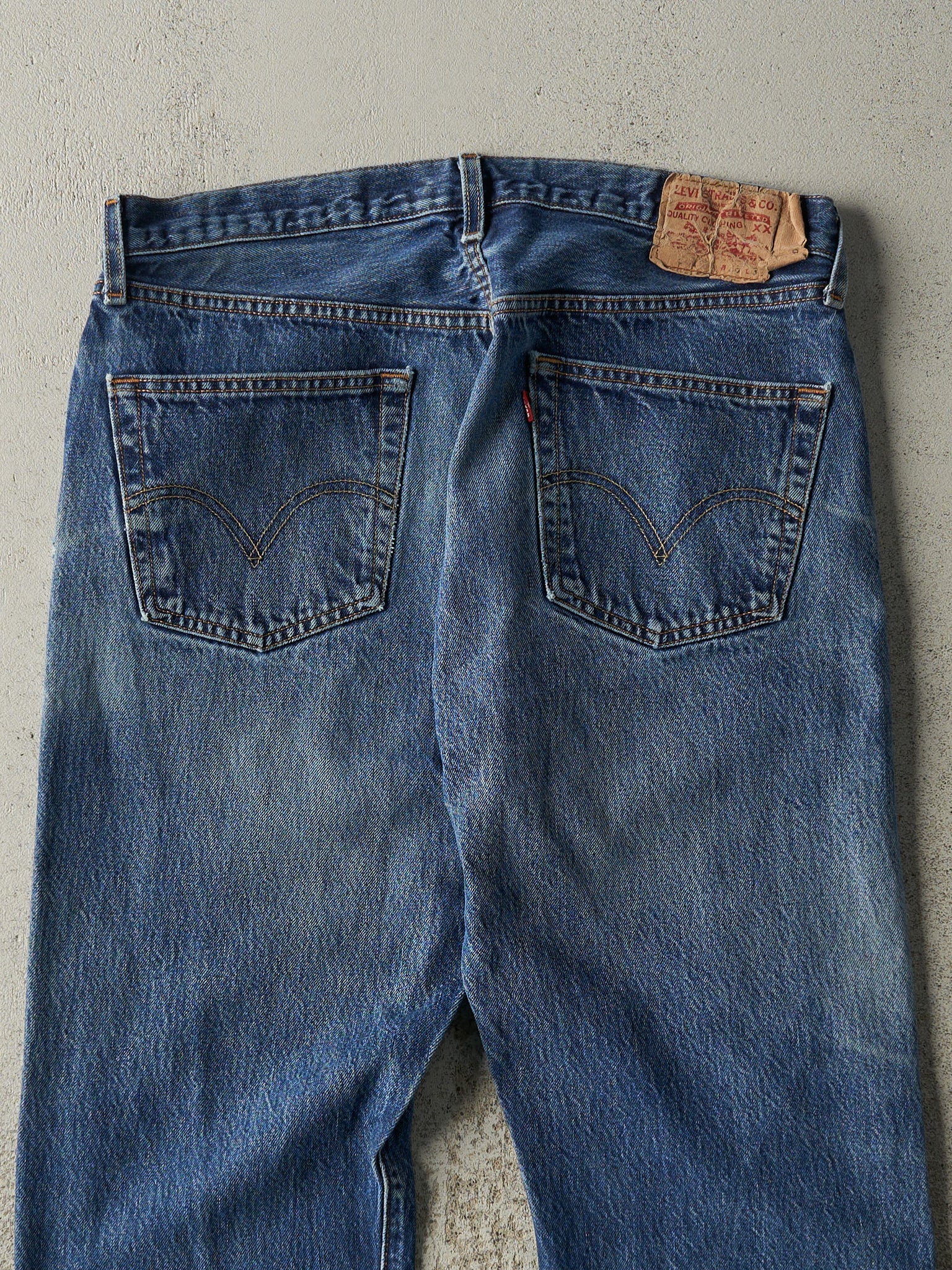 Vintage 90s Dark Wash Levi's 501 Jeans (35.5x31.5)