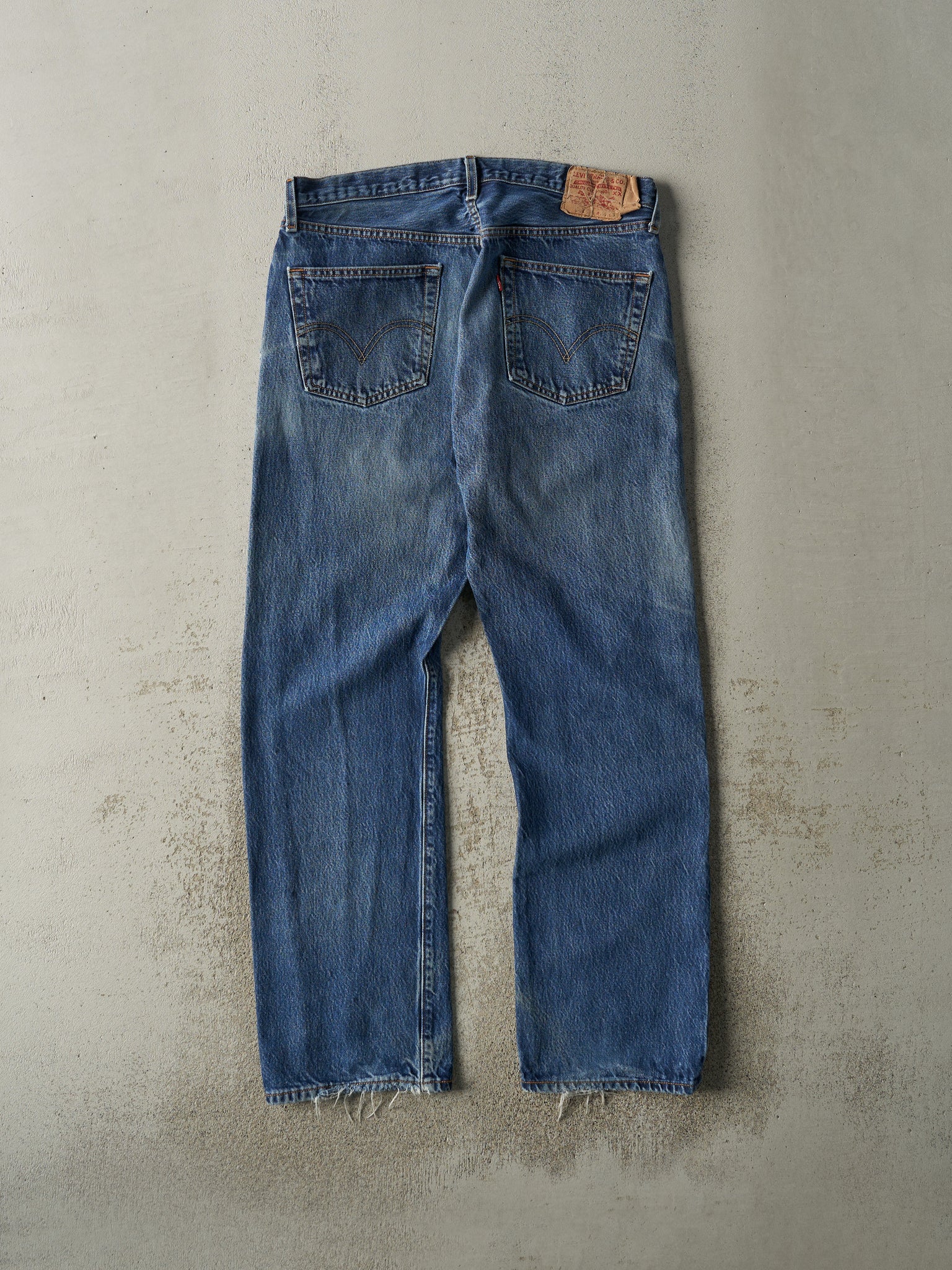 Vintage 90s Dark Wash Levi's 501 Jeans (35.5x31.5)