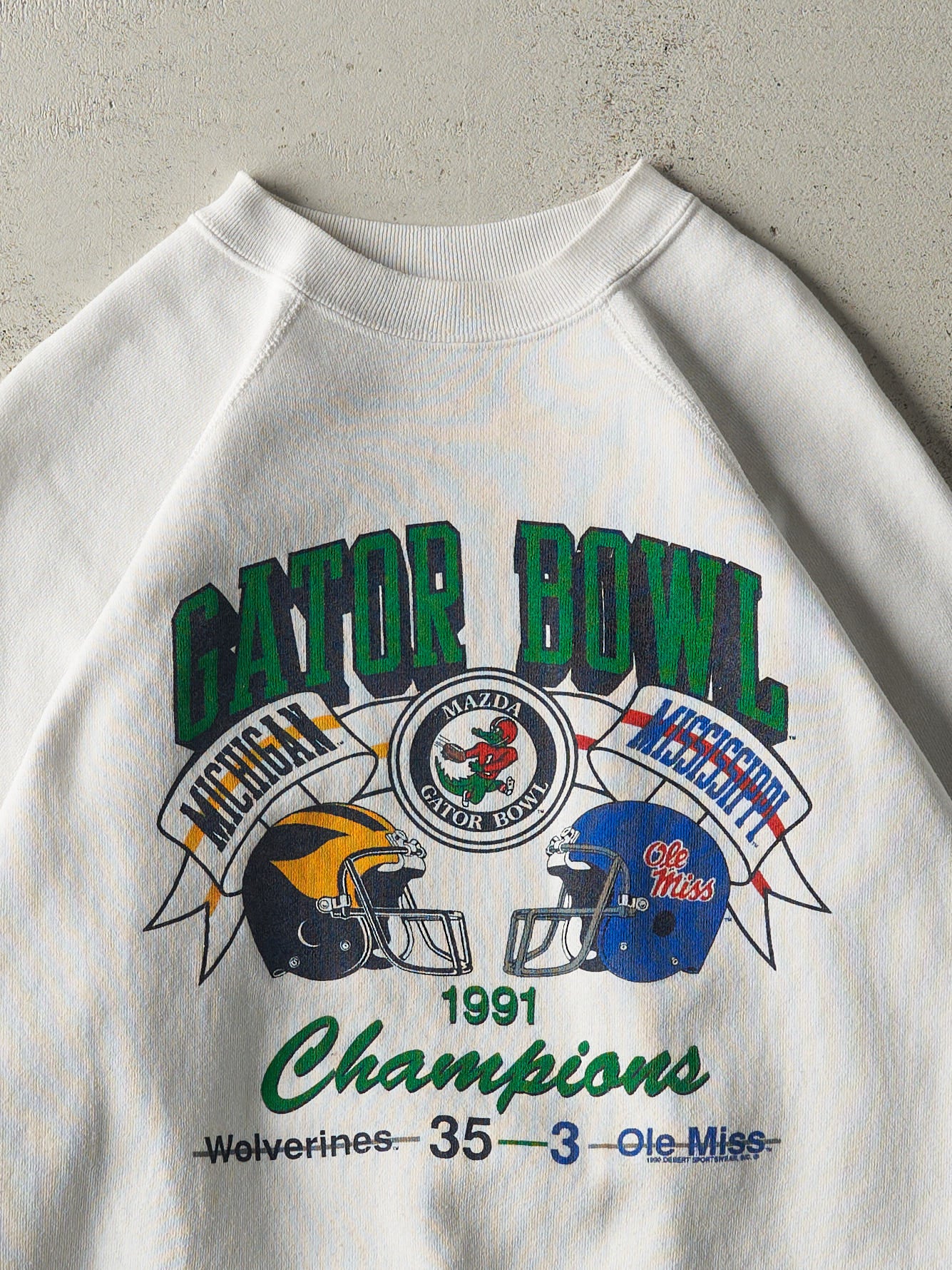Vintage 91' White Gator Bowl Michigan Wolverines vs Ole Miss Crewneck (M)