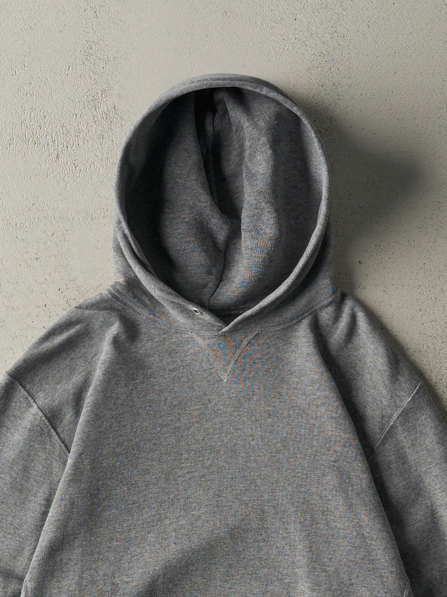 Vintage Y2K Grey Blank Russell Athletic Hoodie (L)