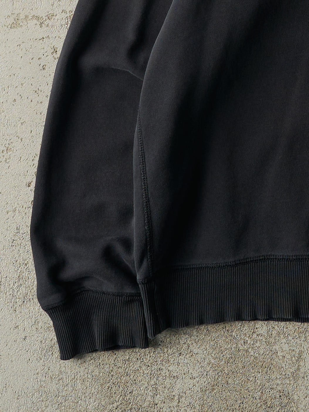 Vintage Y2K Black Embroidered Nike Swoosh Crewneck (XL)