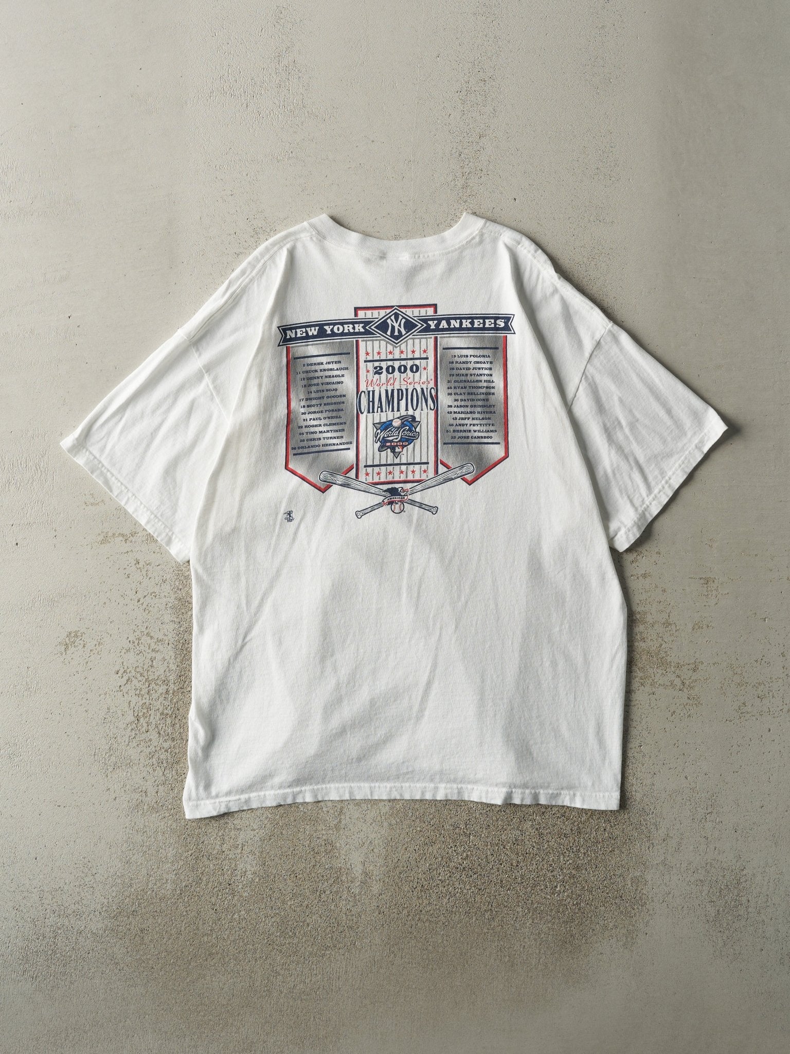 Vintage 00' White New York Yankees World Series Champion Tee (L/XL)