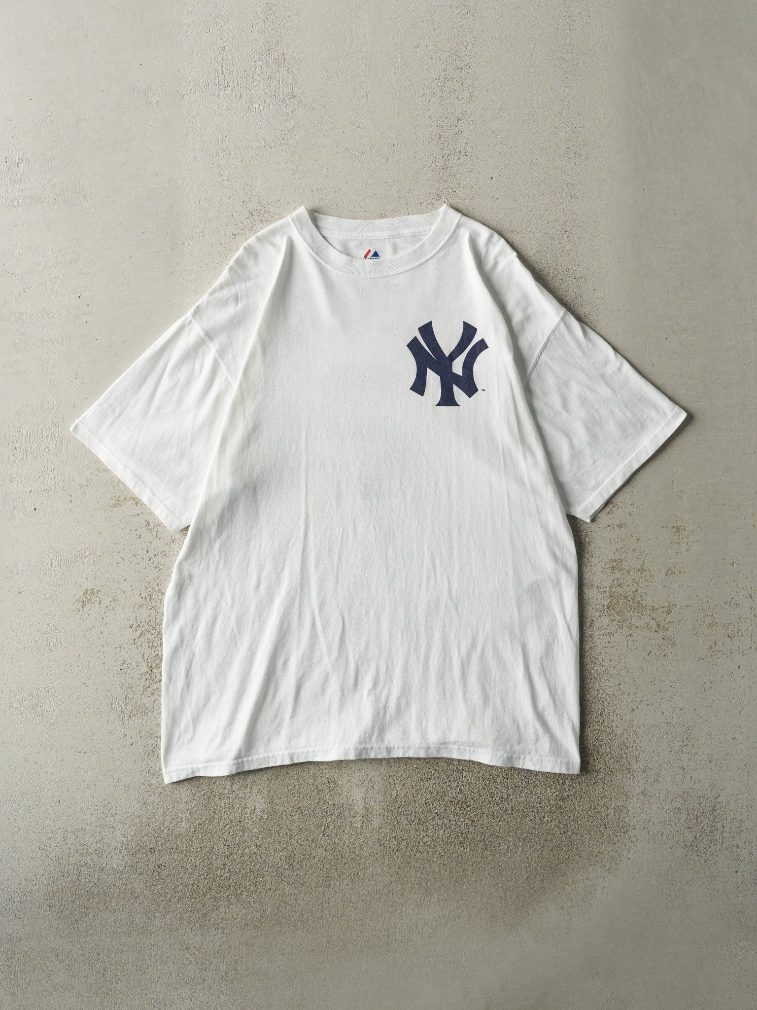Vintage 08' White New York Yankees #2 Derek Jeter Player Tee (L/XL)