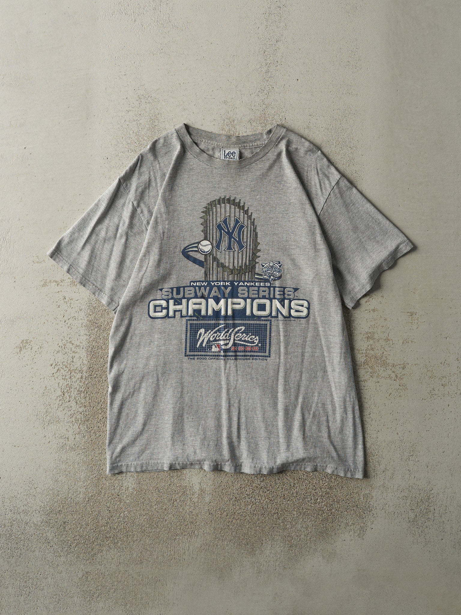 Vintage 00' Grey New York Yankees Subway Series Champions Tee (M/L)