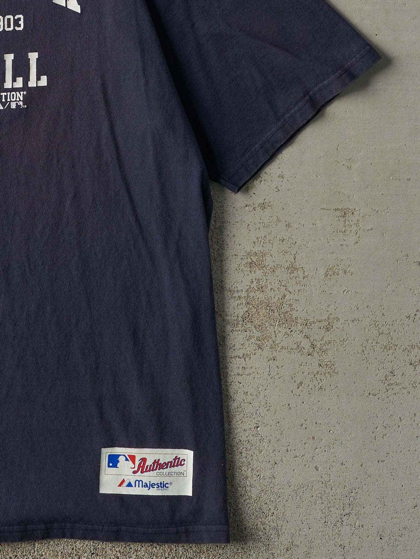 Vintage 10' Navy Blue New York Yankees Baseball Tee (M/L)