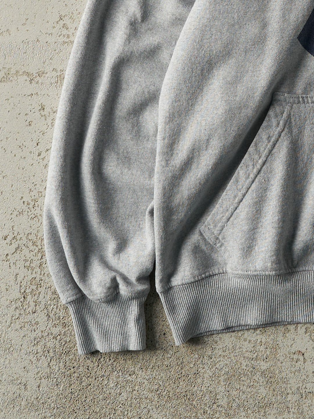 Vintage Y2K Grey New York Yankees Hoodie (L)