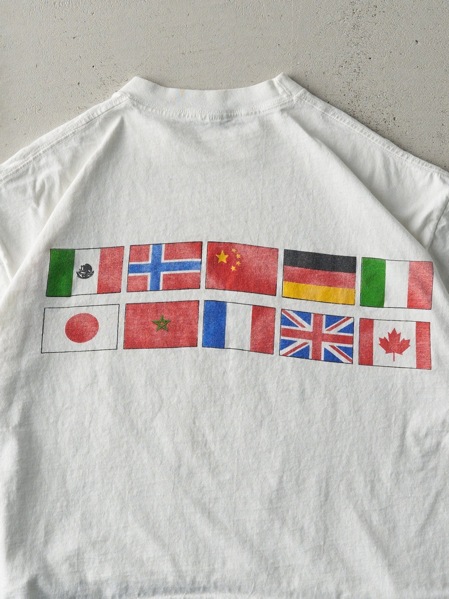 Vintage 90s White Disney World Epcot Center Single Stitch Boxy Cropped Tee (S/M)