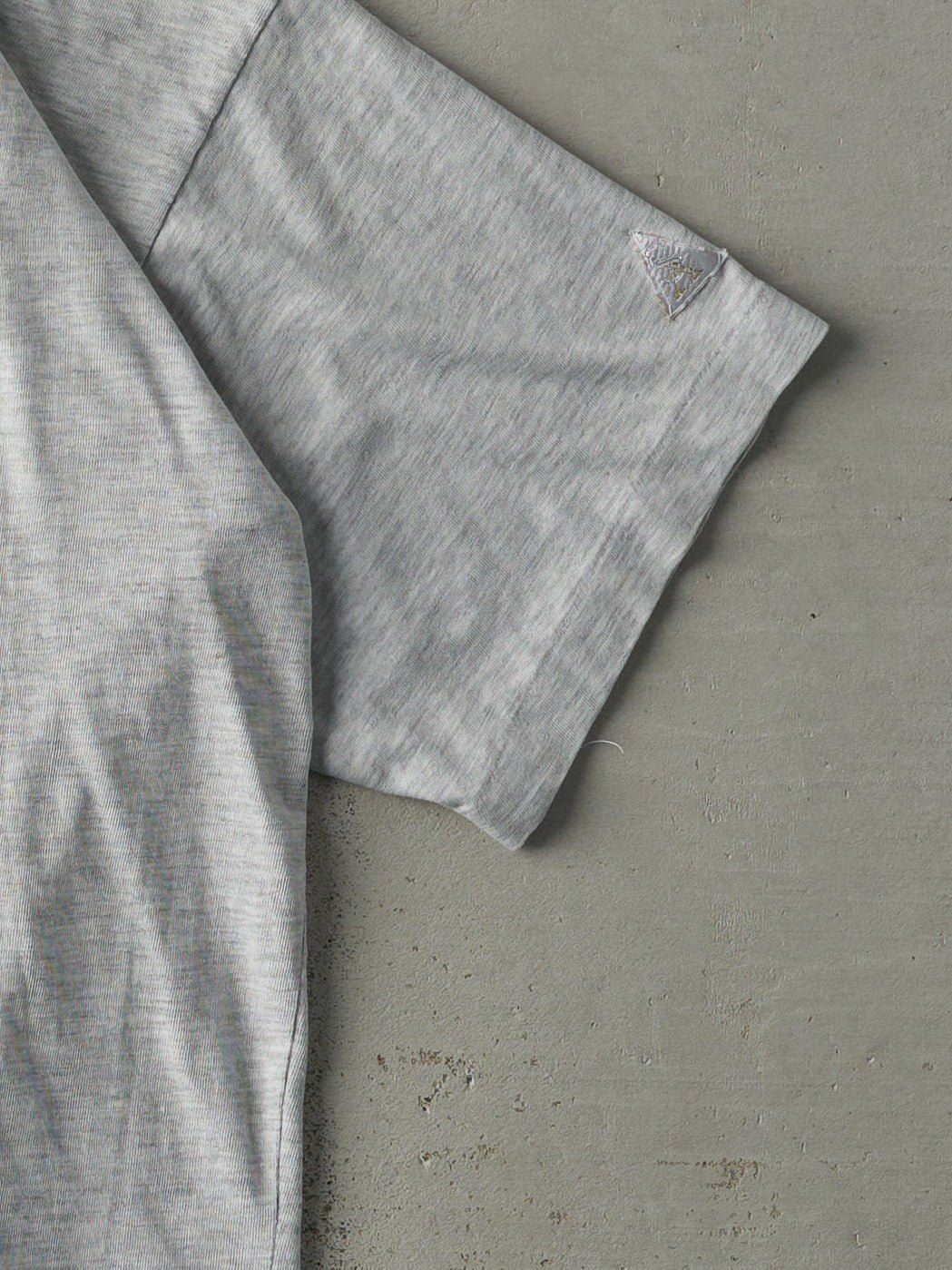 Vintage 90s Heather Grey Toronto Maple Leafs Embroidered Single Stitch Tee (M)