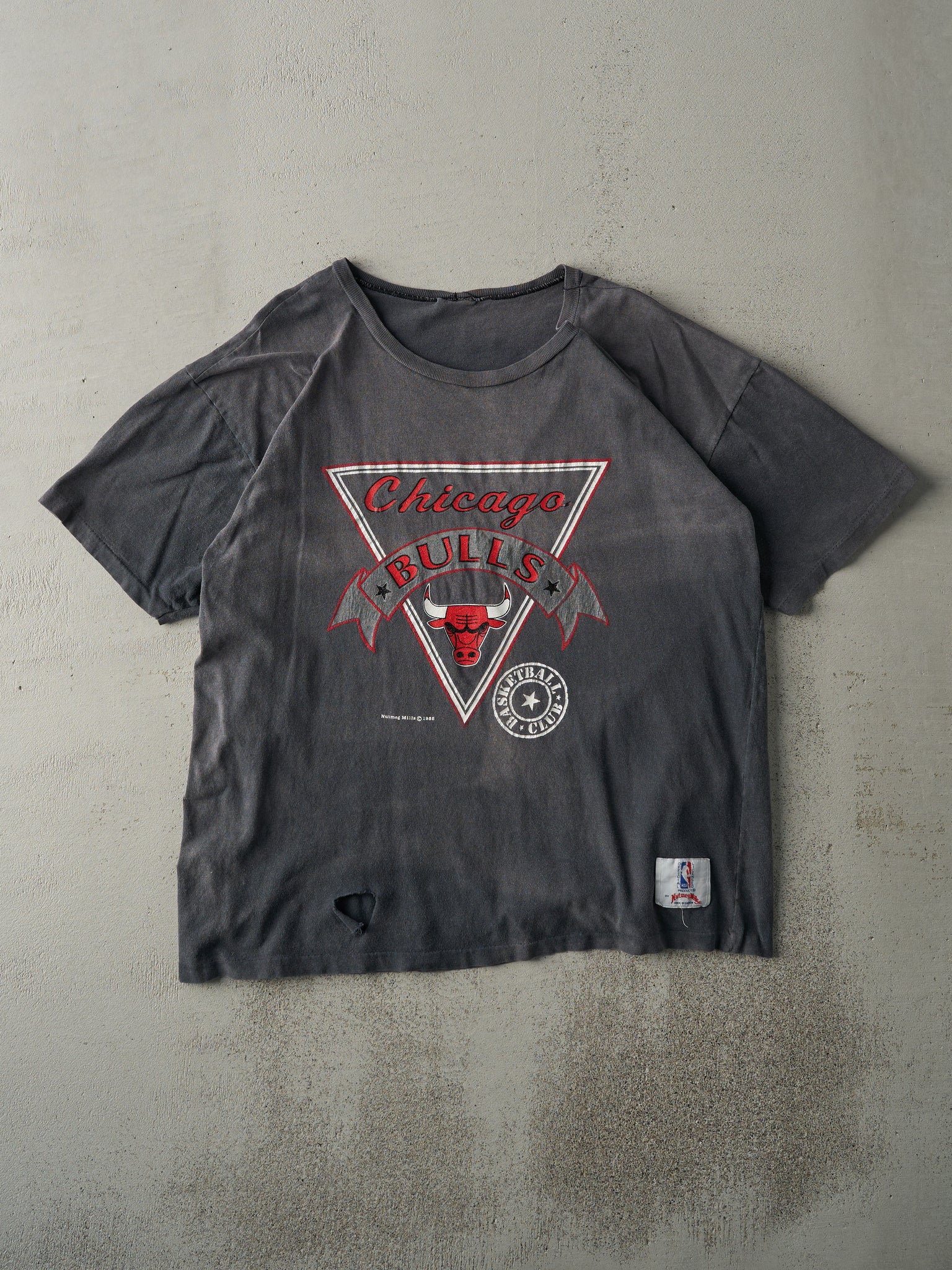 Vintage 88' Grey Chicago Bulls Single Stitch Tee (L)