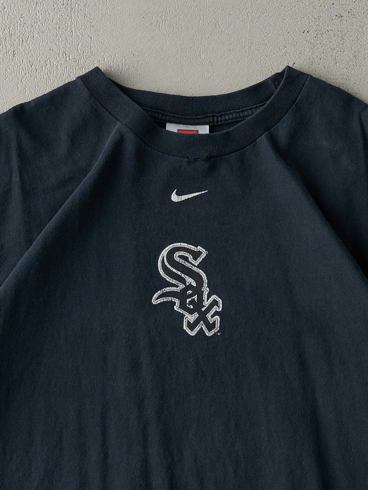 Vintage 05' Faded Black Nike Chicago White Sox Middle Swoosh Tee (L)