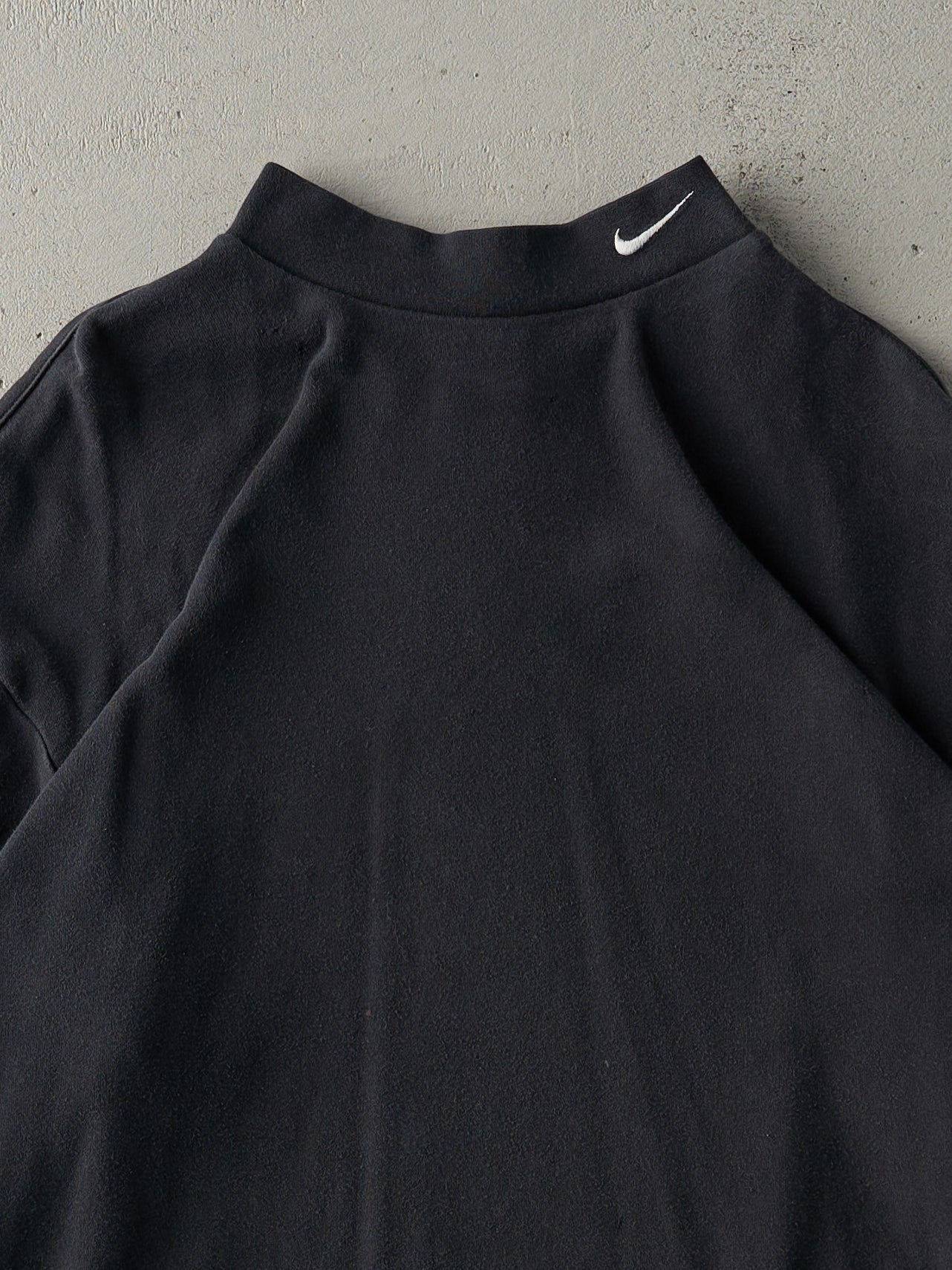 Vintage Y2K Faded Black Nike Embroidered Mock Neck Long Sleeve (M)