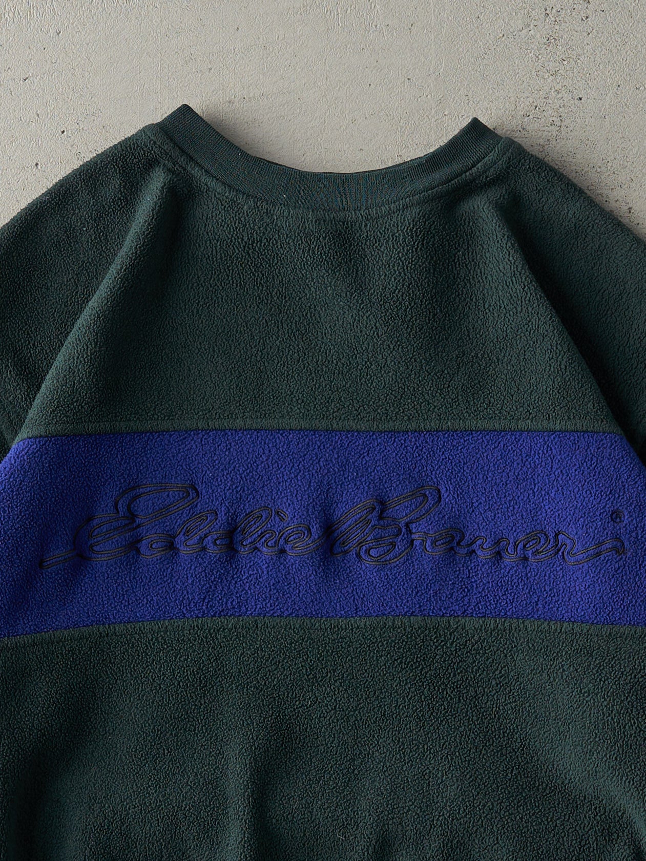 Vintage 90s Green and Blue Embroidered Eddie Bauer Fleece Crewneck (M)