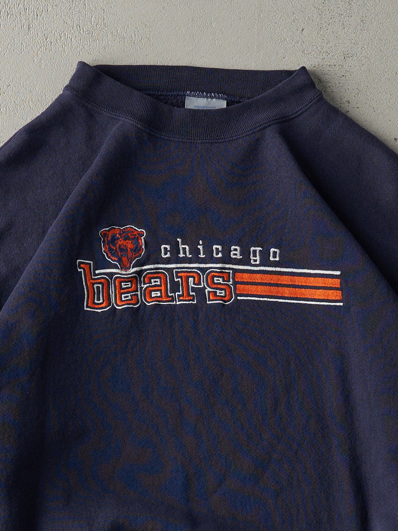 Vintage 90s Navy Blue Embroidered Chicago Bears Crewneck (L/XL)