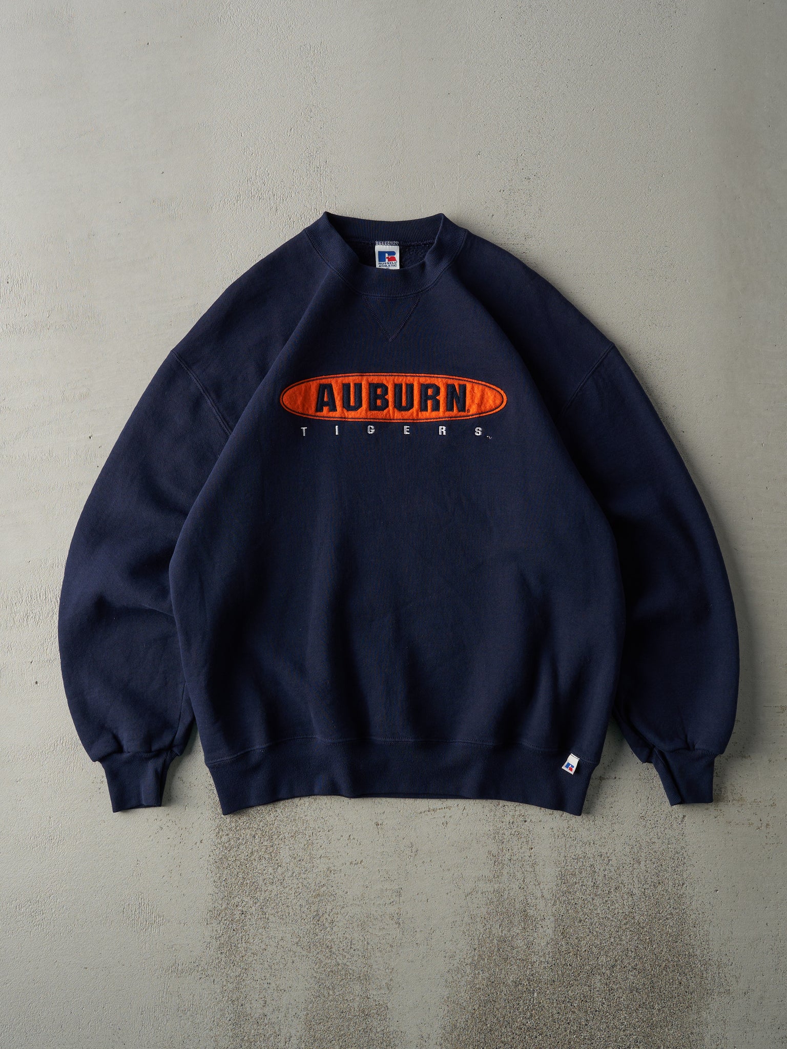 Vintage Y2K Navy Auburn Tigers Russell Athletics Crewneck (L)