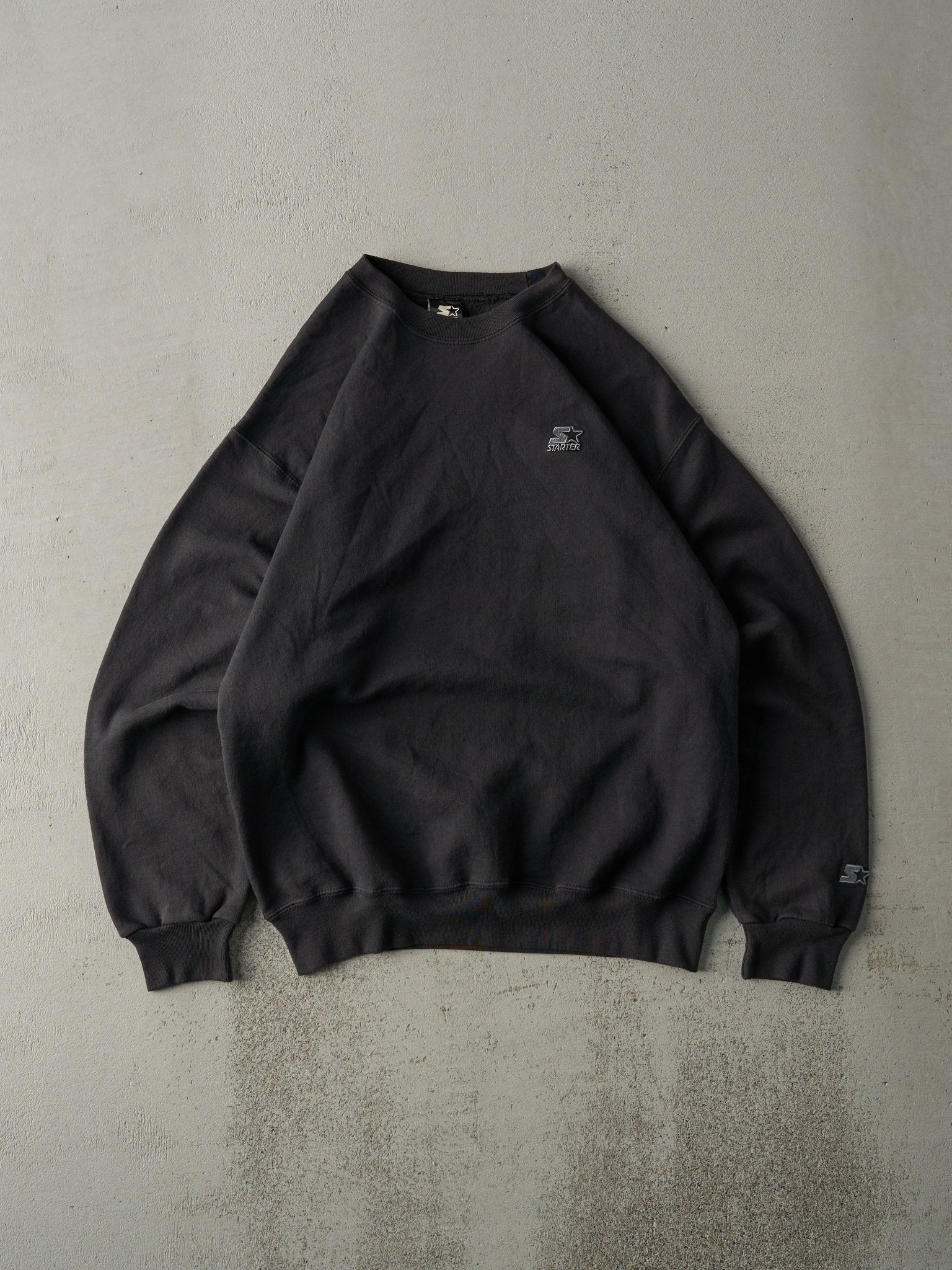 Vintage Y2K Faded Black Embroidered Starter Crewneck (M)