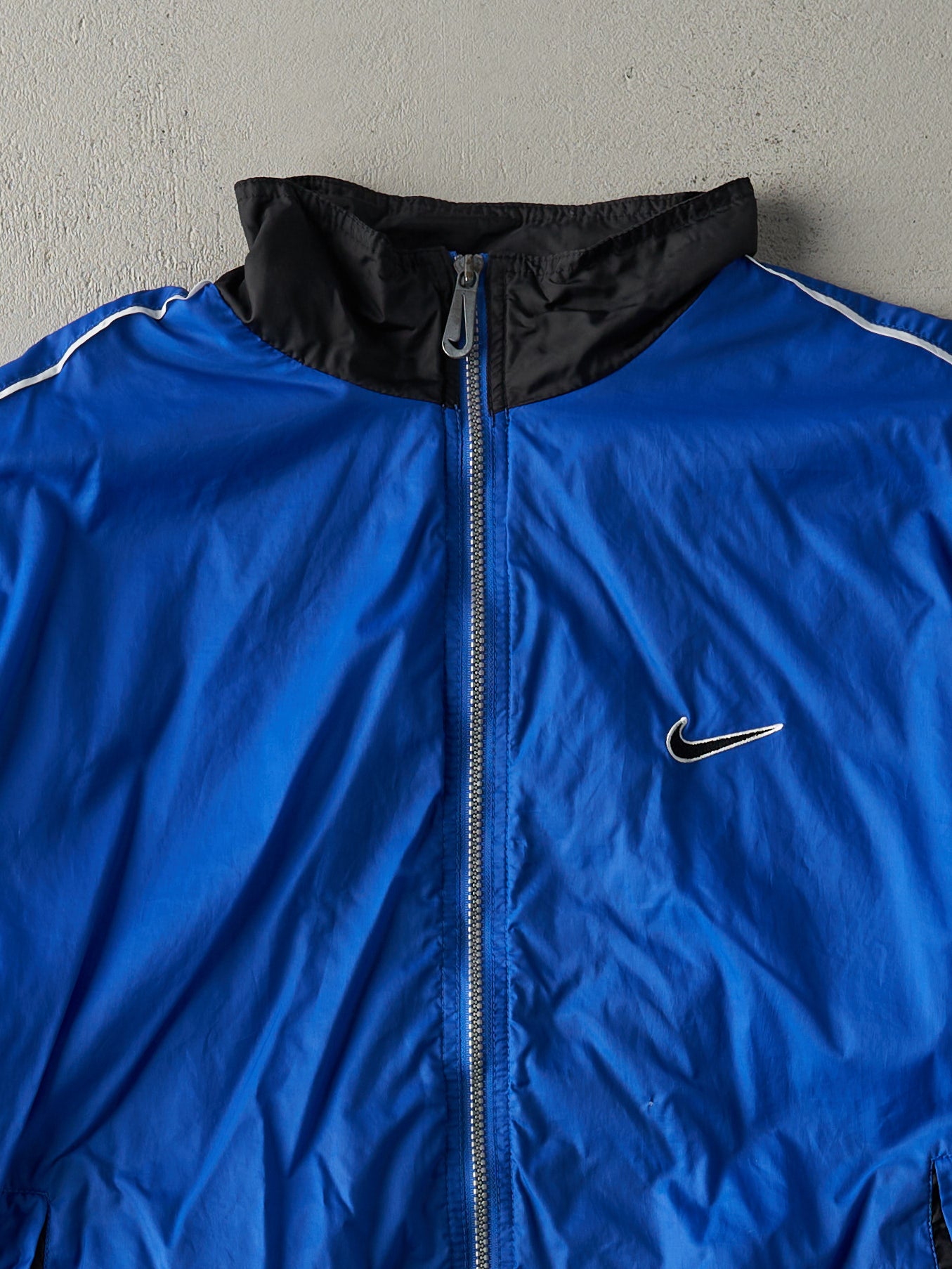 Vintage 90s Blue & Black Nike Windbreaker Jacket (M)