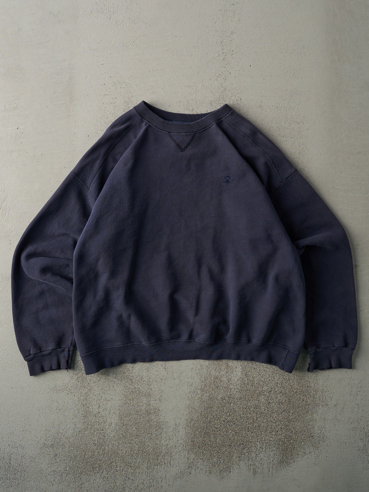 Vintage 90s Navy Blue Embroidered Starter Crewneck (L)