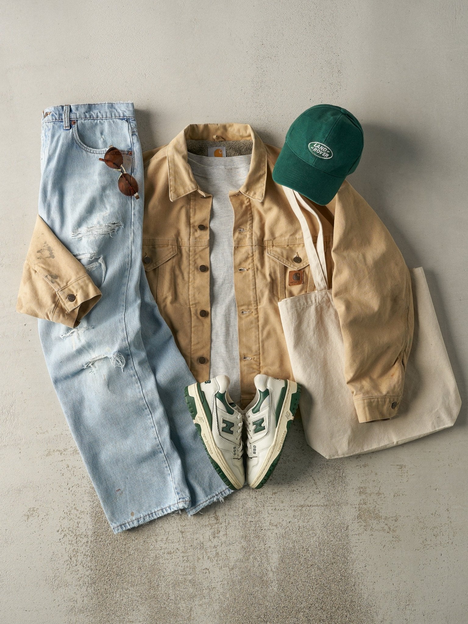 Vintage Y2K Beige Carhartt Embroidered Fleece Lined Trucker Jacket (L)