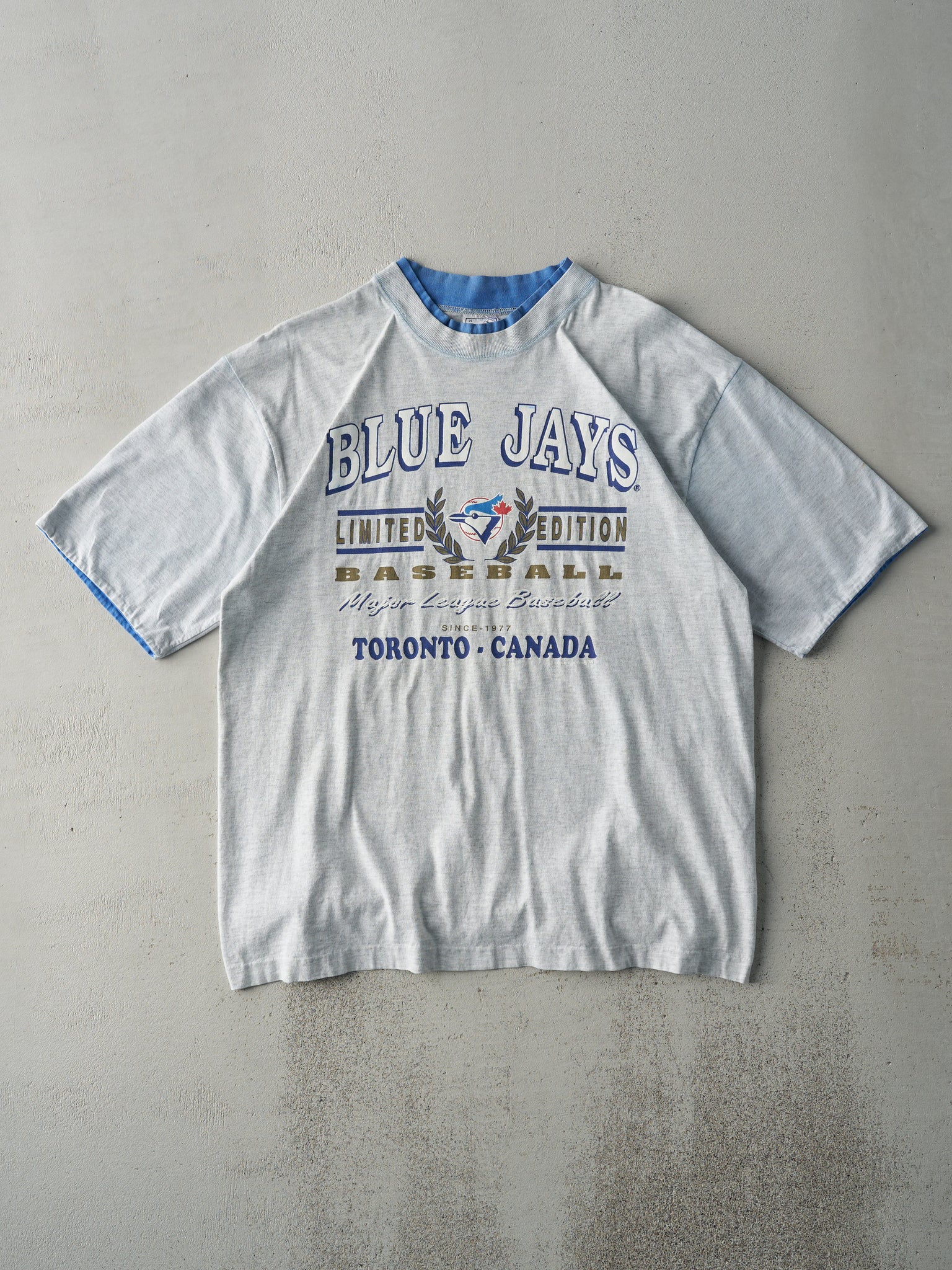 Vintage 92' Grey Toronto Blue Jays Double Neck Tee (M/L)