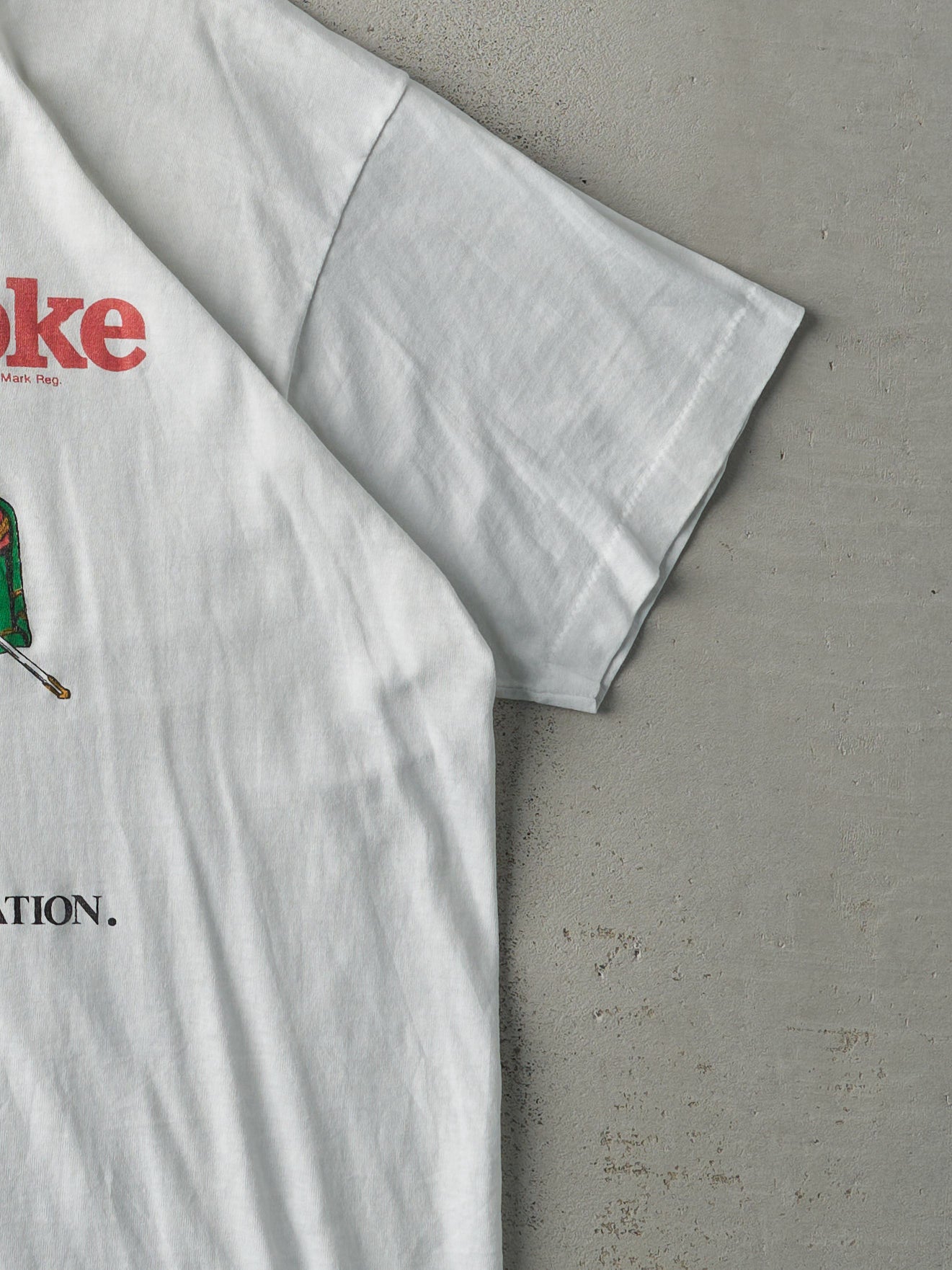 Vintage RARE 80s White Captain Morgan & Coca Cola Single Stitch Tee (M)