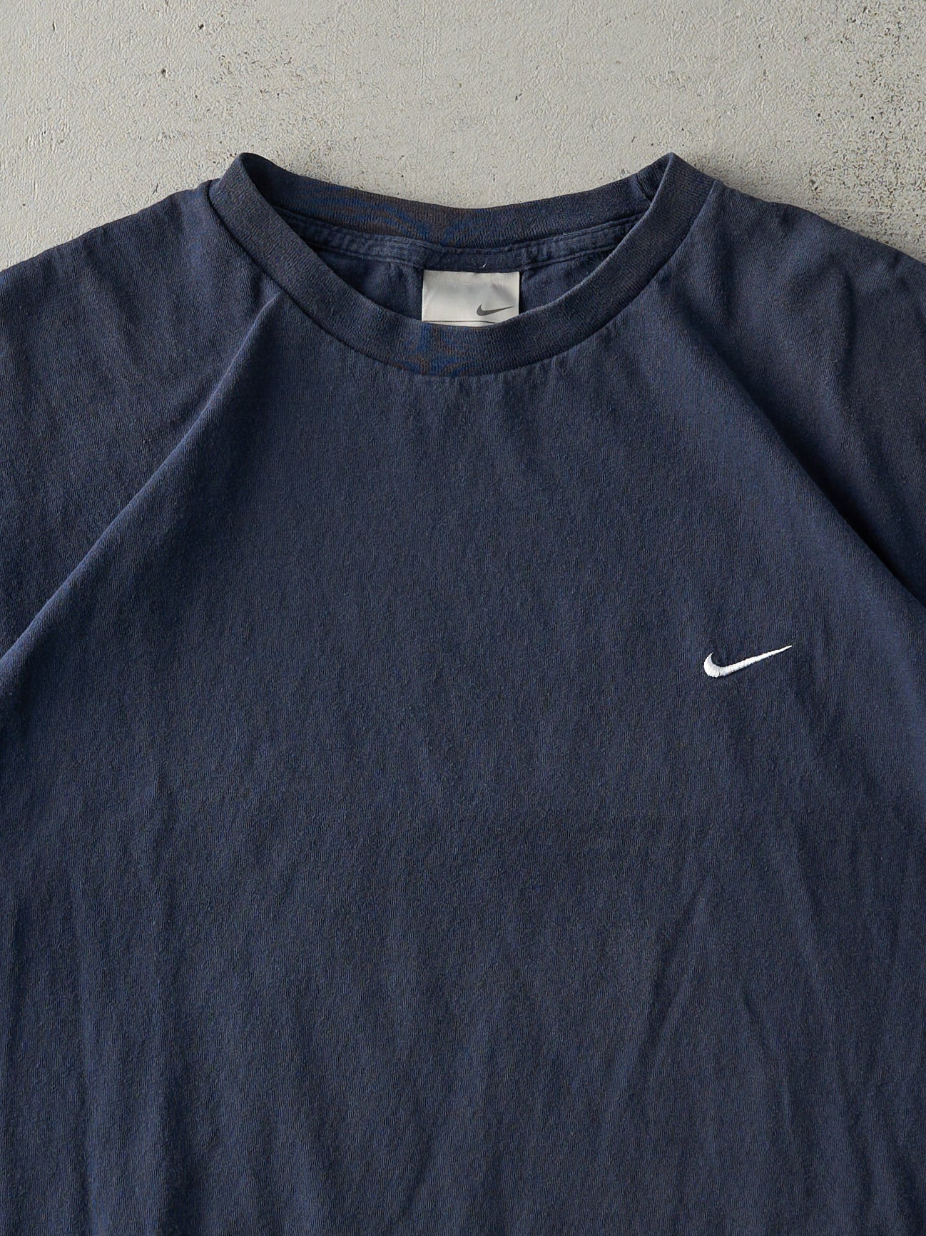 Vintage Y2K Navy Blue Nike Swoosh Embroidered Tee (L)