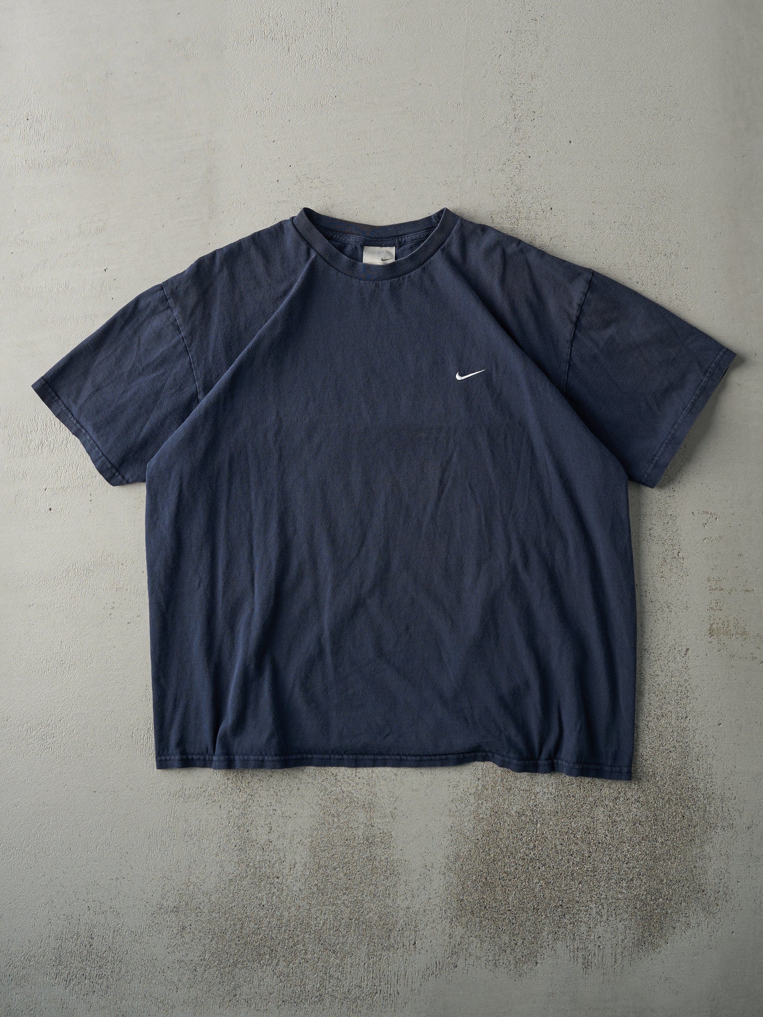 Vintage Y2K Navy Blue Nike Swoosh Embroidered Tee (L)