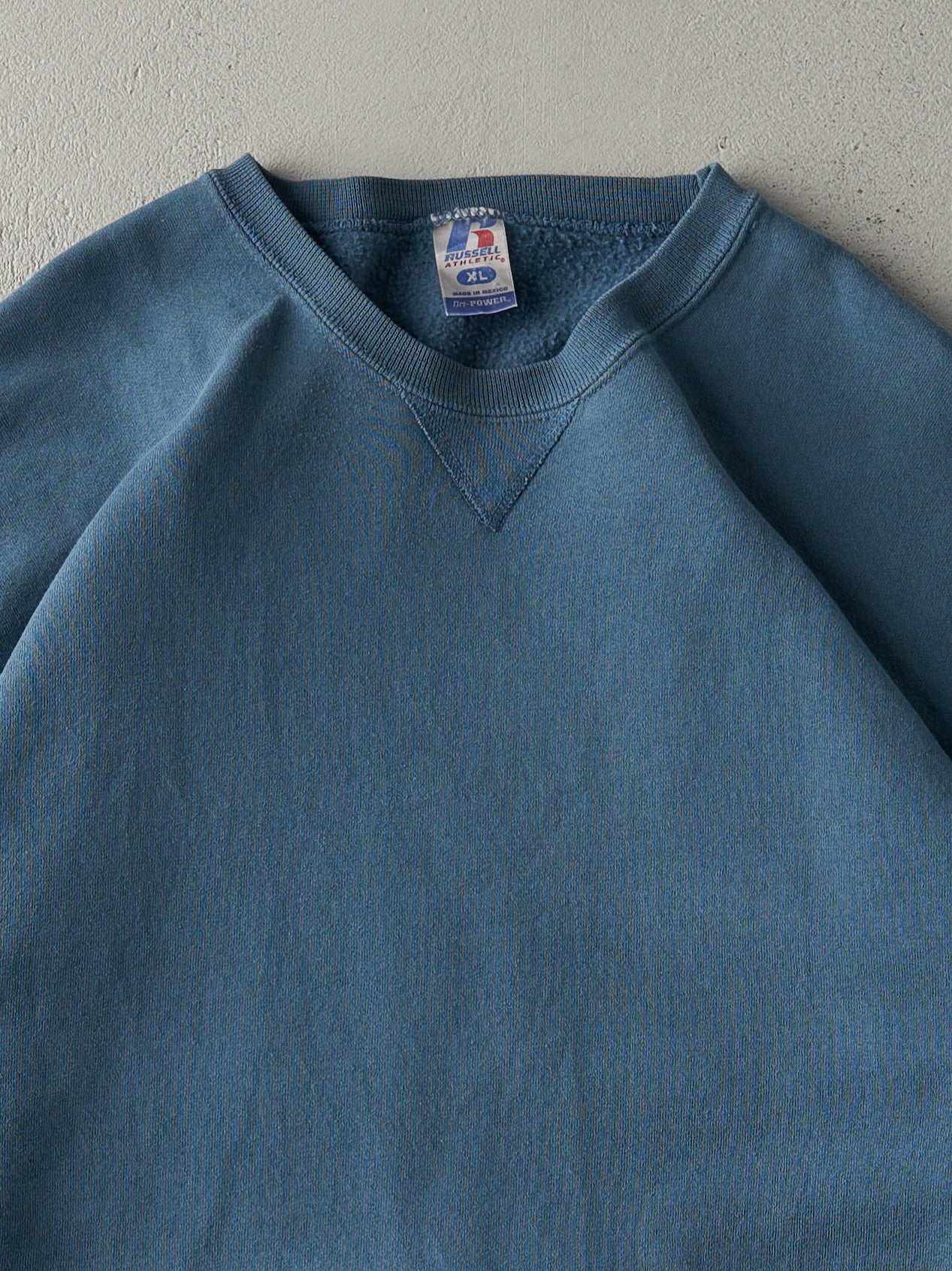 Vintage Y2K Blue Russell Athletic Blank Crewneck (L)