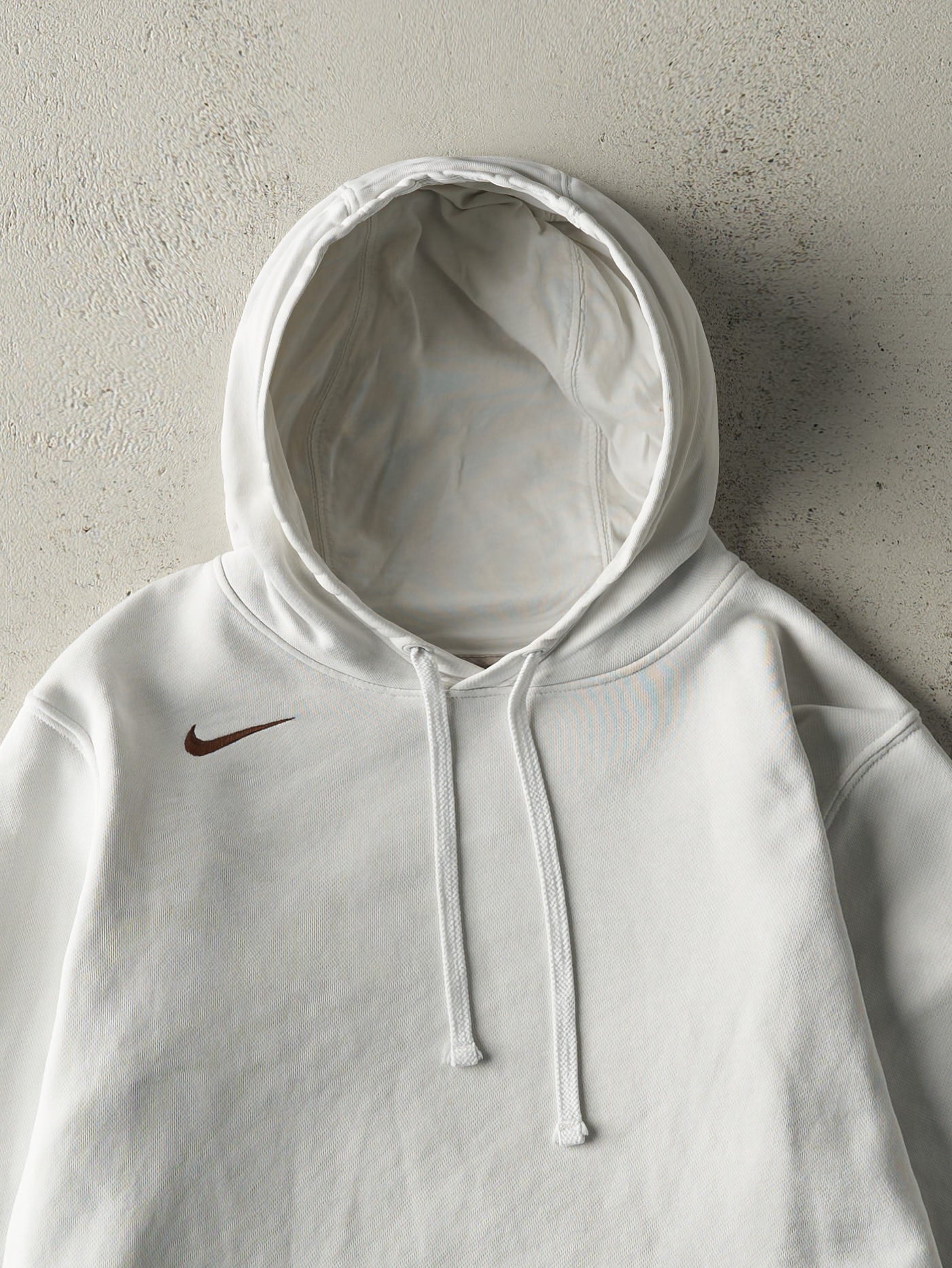 Vintage Y2K White Nike Swoosh Embroidered Hoodie (M)