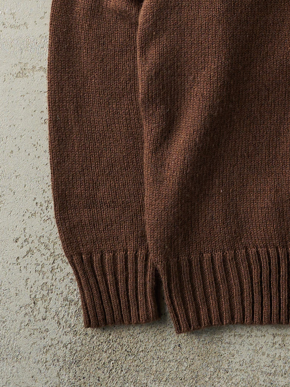 Vintage 90s Brown Club International Knit (M/L)