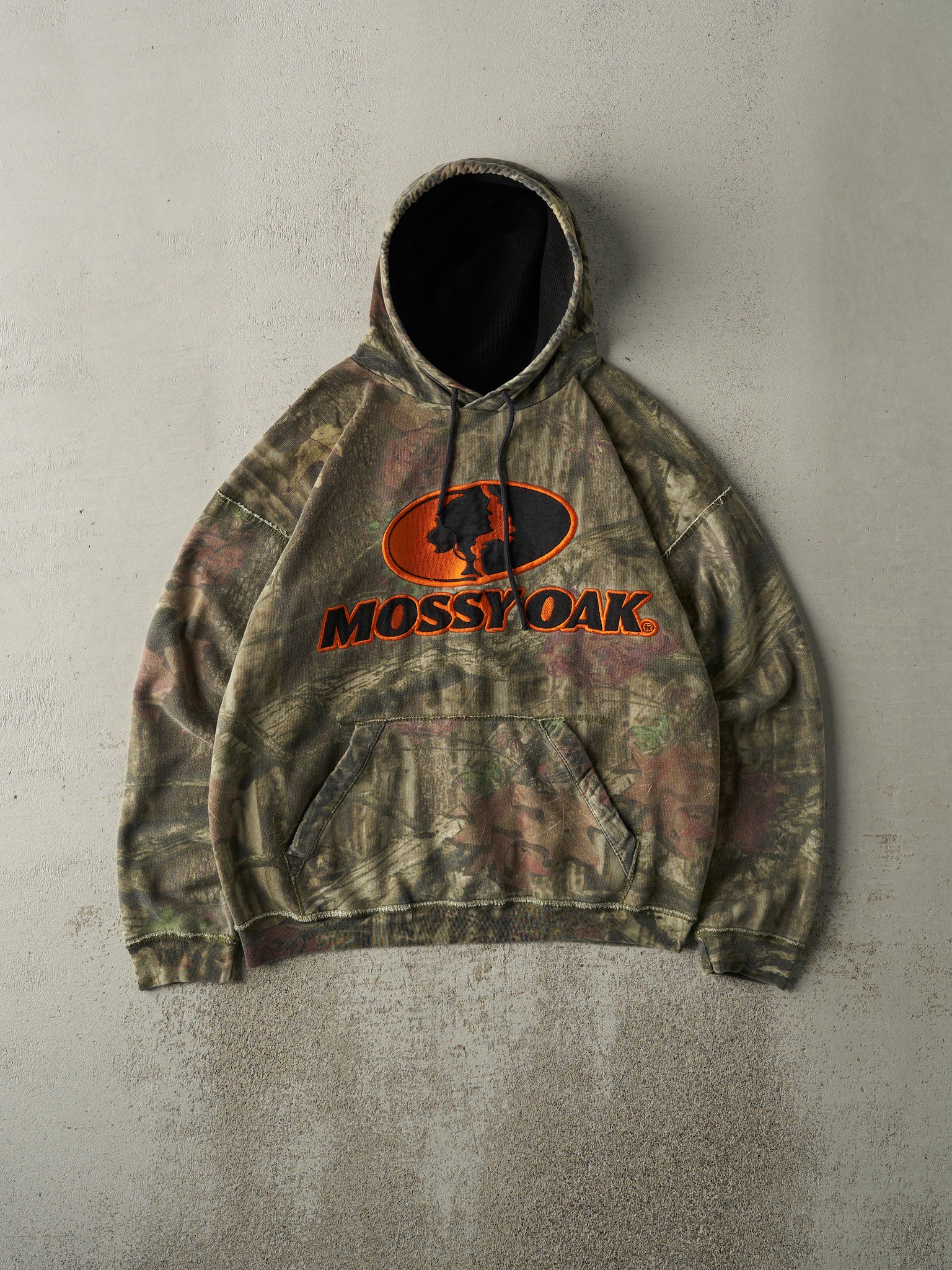 Vintage Y2K Camo Embroidered Mossy Oak Hoodie (L)