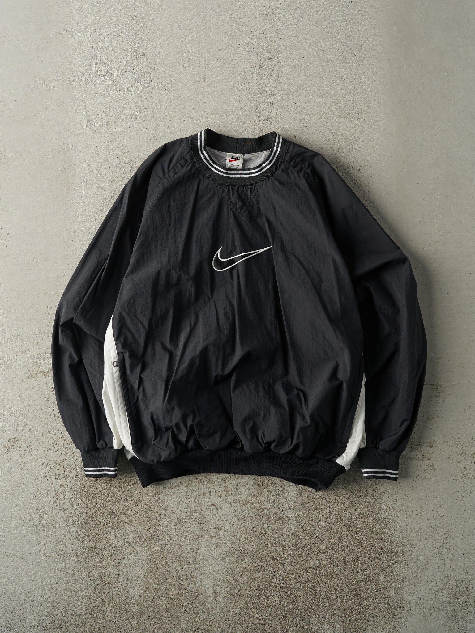 Vintage 90s Black & White Nike Pullover Windbreaker Jacket (M)