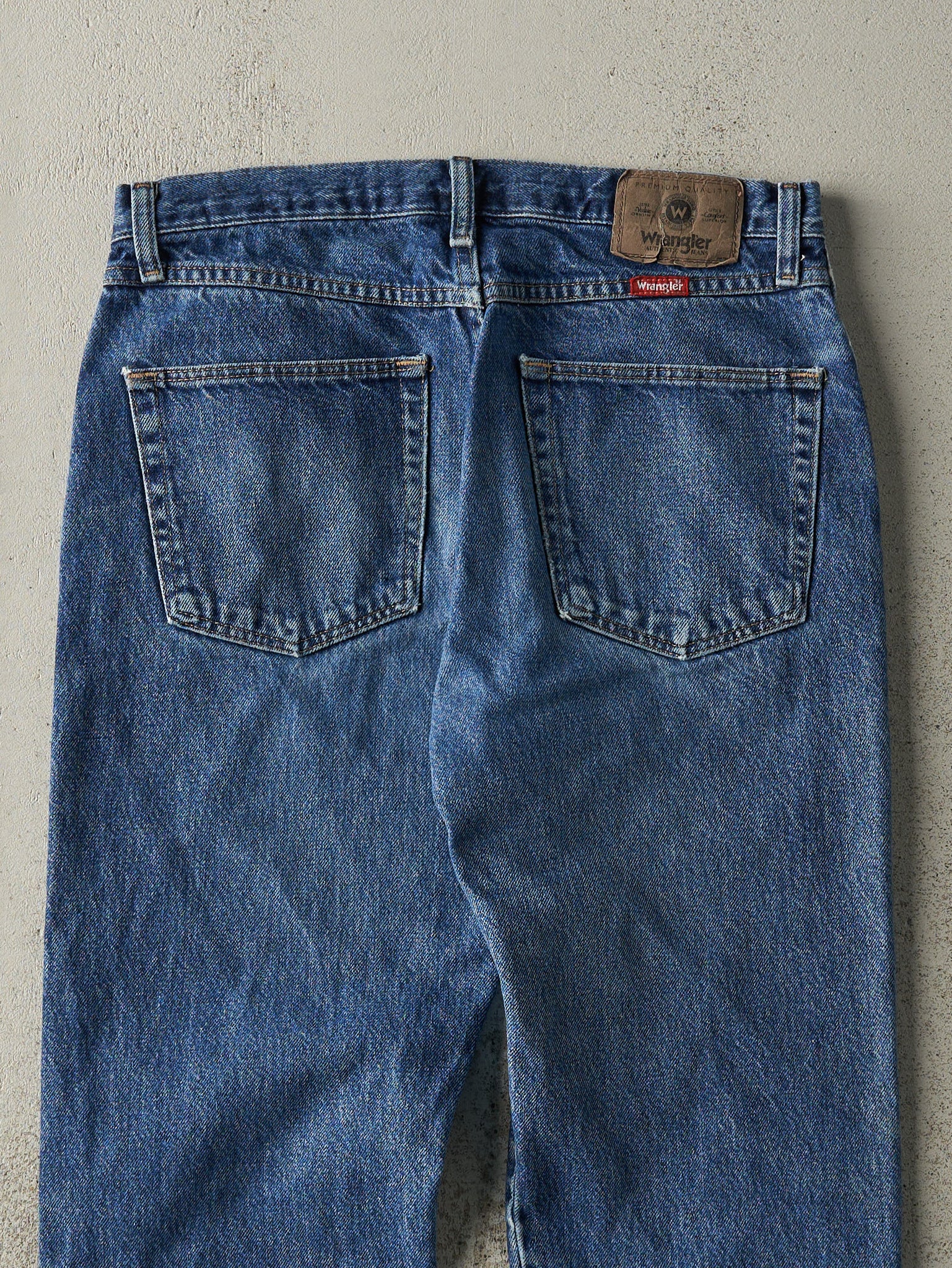 Vintage Y2K Mid Wash Wrangler Jeans (32x29.5)