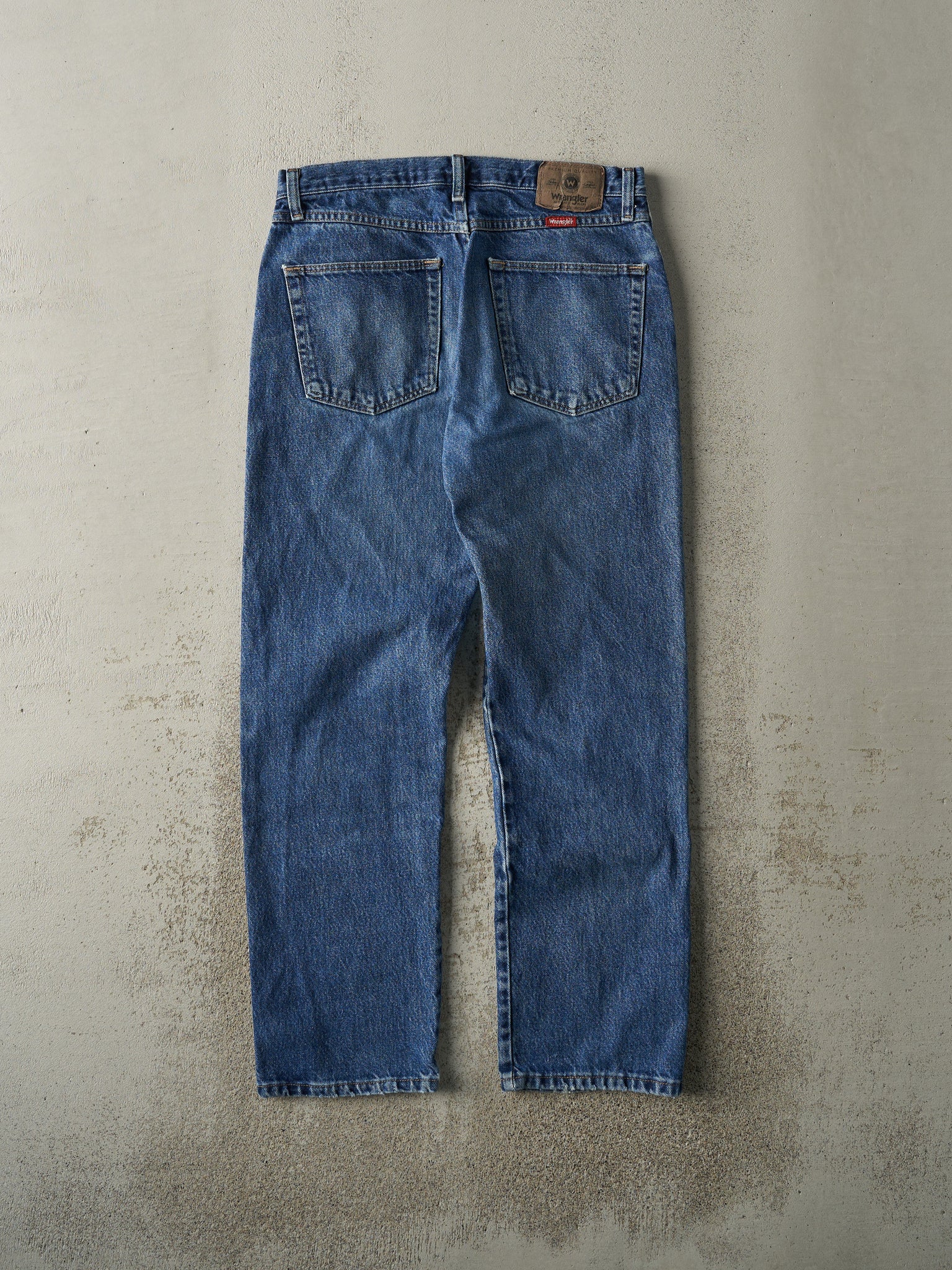 Vintage Y2K Mid Wash Wrangler Jeans (32x29.5)