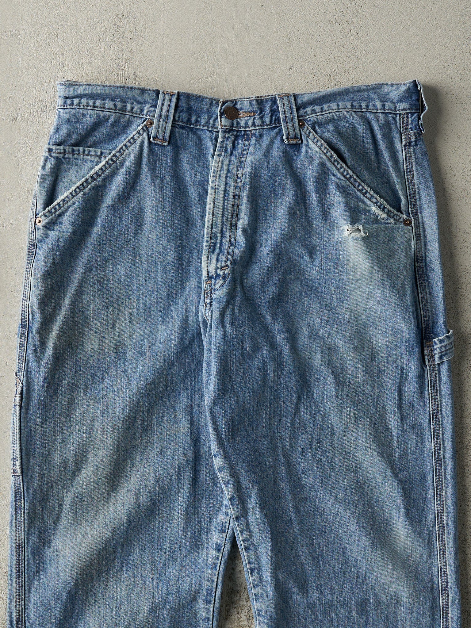 Vintage Y2K Light Wash Levi's Carpenter Jeans (35.5x28)