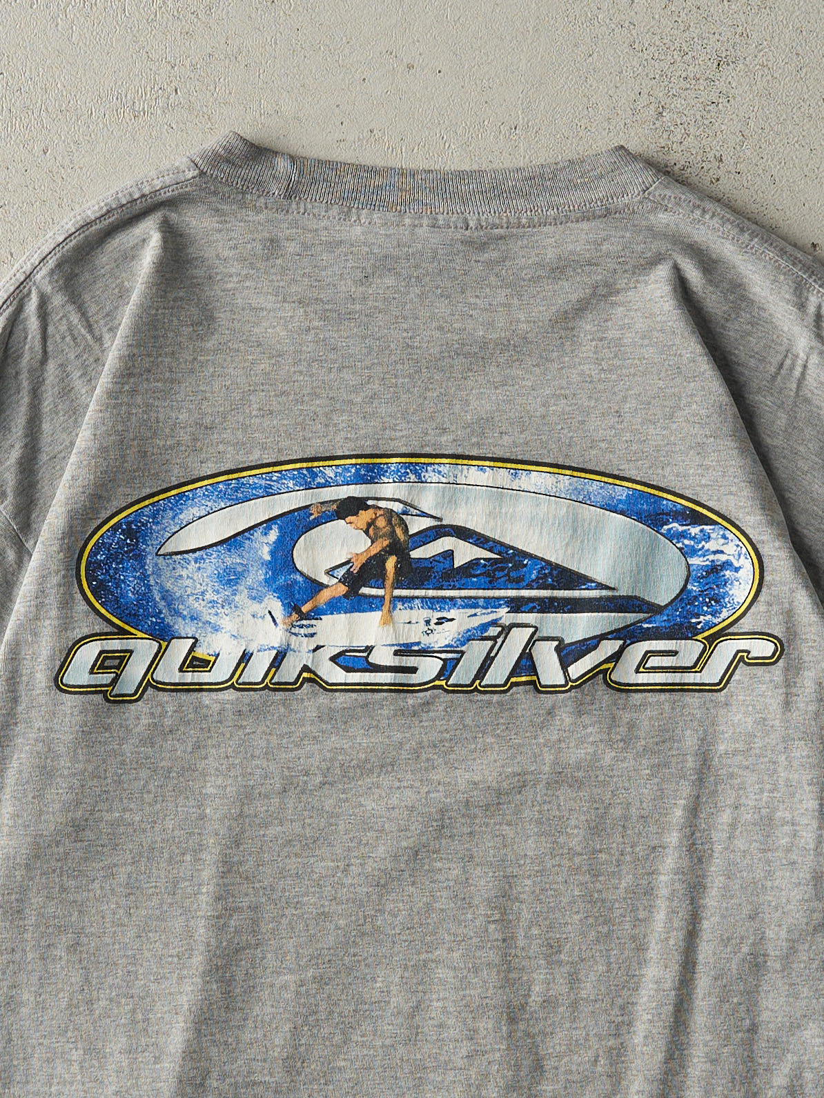 Vintage Y2K Grey Quiksilver Logo Tee (M)