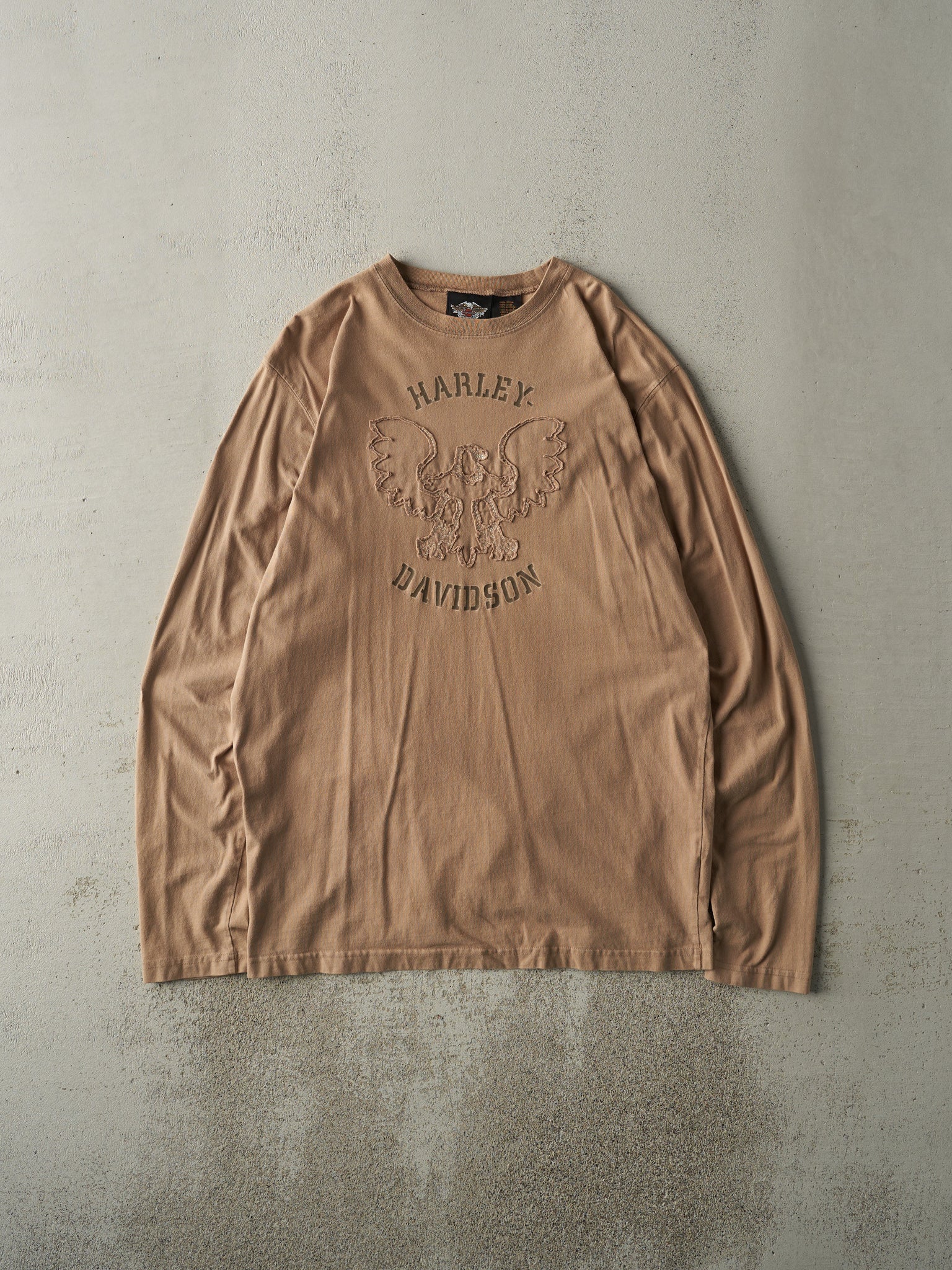 Vintage Y2K Beige Embroidered Harley Davidson Long Sleeve (L)