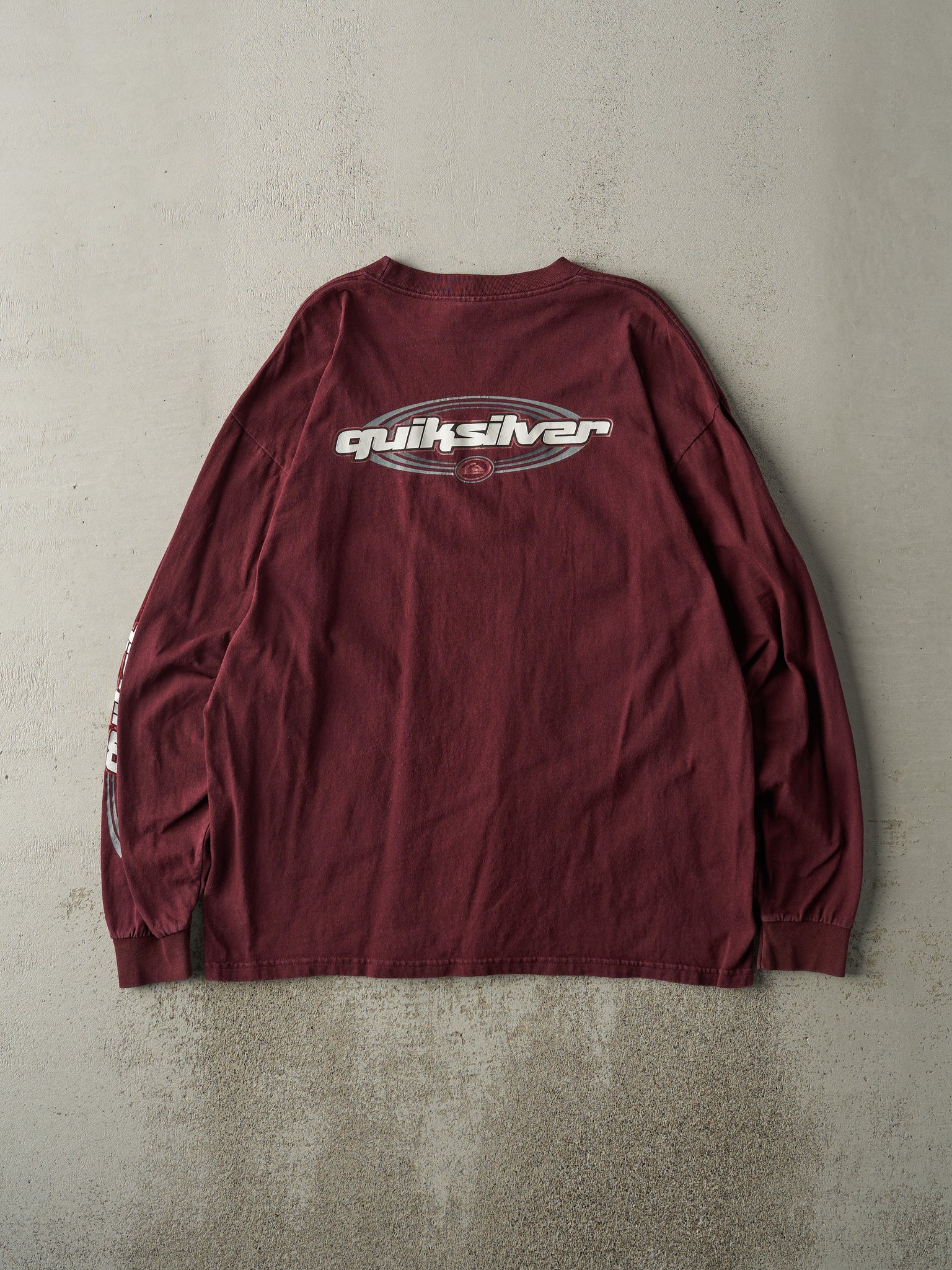 Vintage Y2K Burgundy Quiksilver Long Sleeve (L)