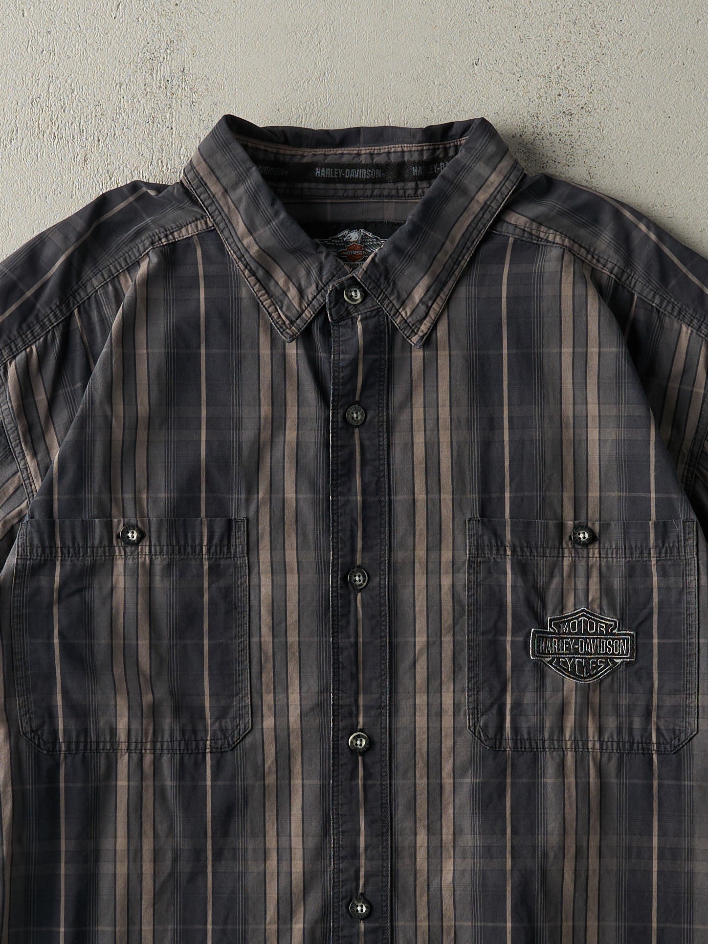 Vintage Y2K Grey Harley Davidson Short Sleeve Button Up (XXL)