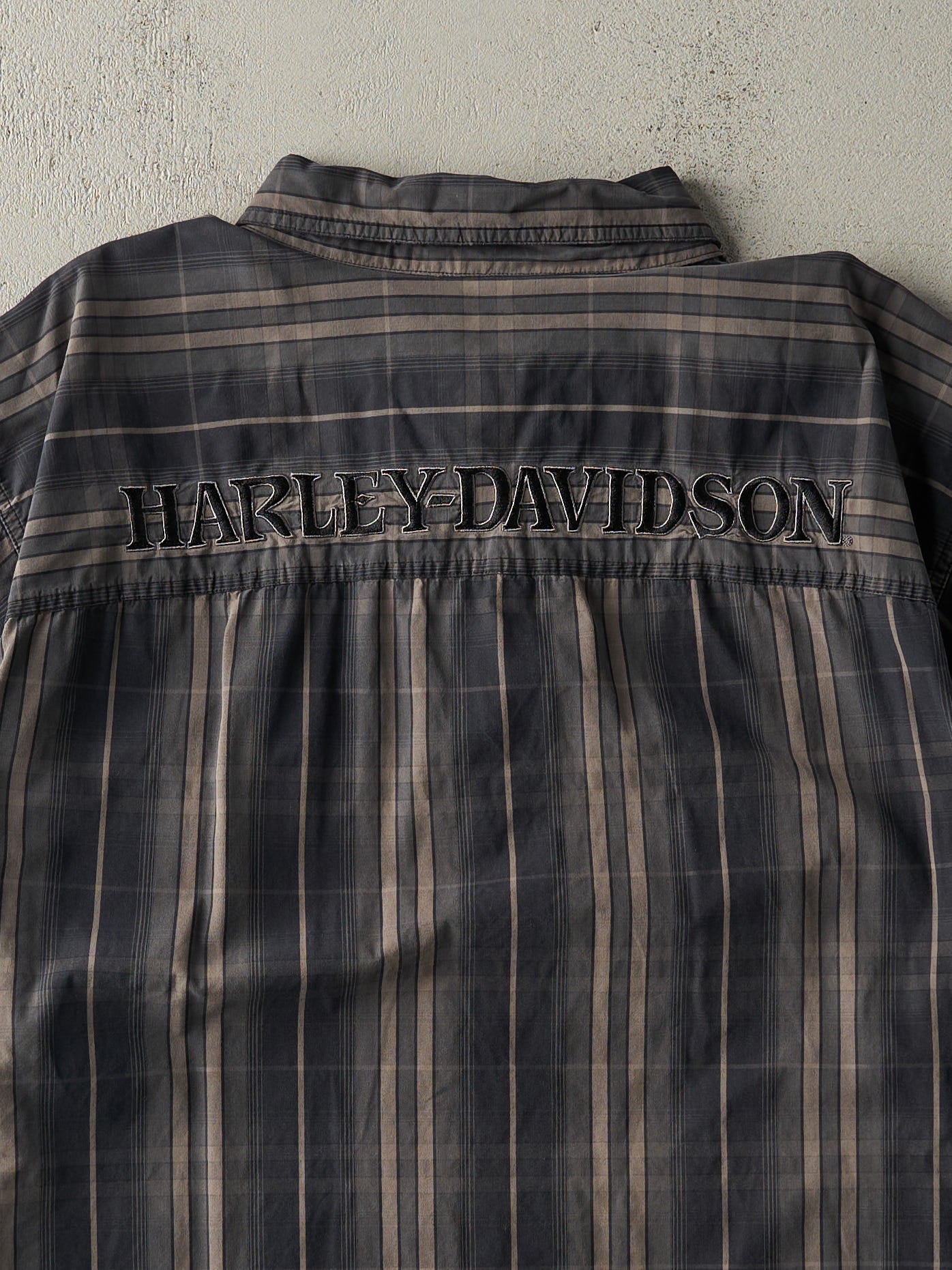 Vintage Y2K Grey Harley Davidson Short Sleeve Button Up (XXL)