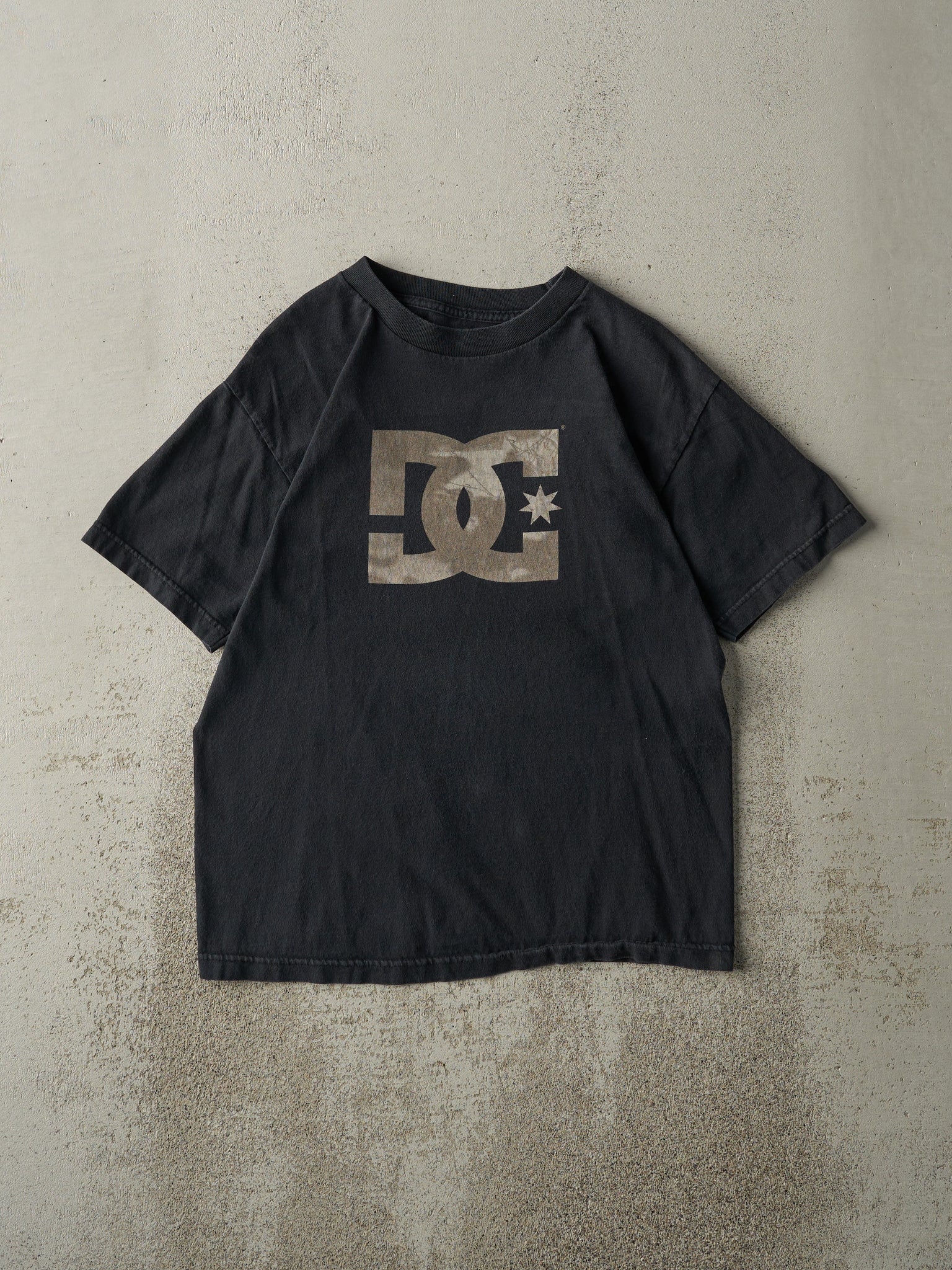 Vintage Y2K Black DC Shoes Tee (S)