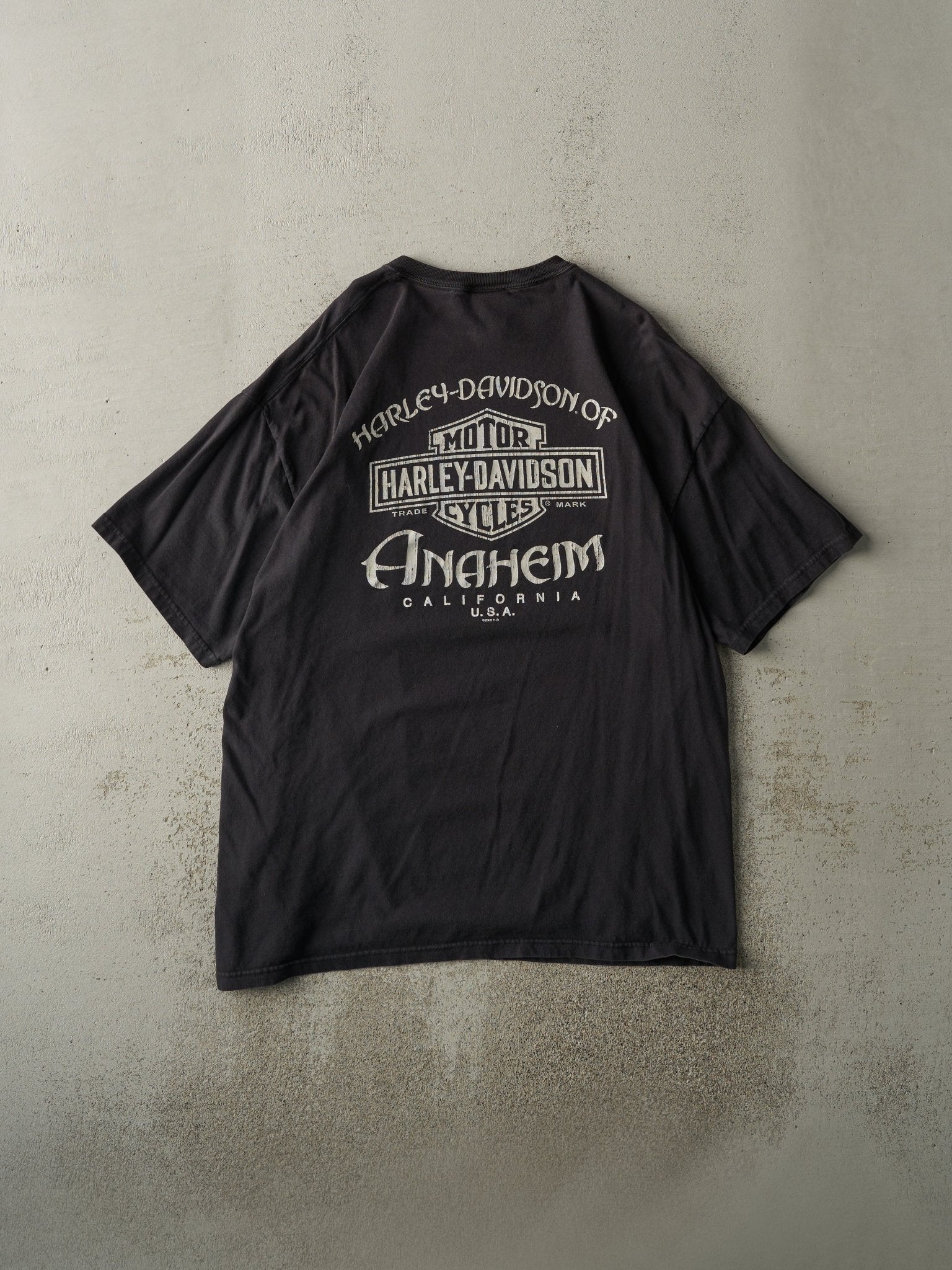 Vintage 11' Black Anaheim California Harley Davidson Tee (L/XL)