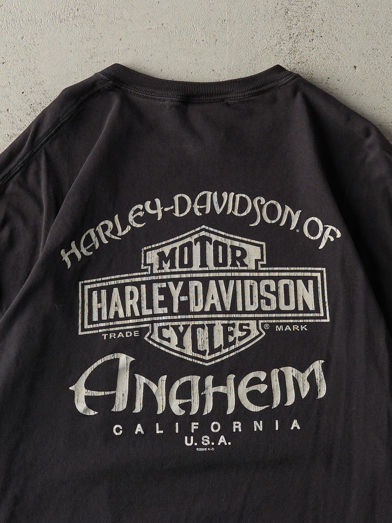 Vintage 11' Black Anaheim California Harley Davidson Tee (L/XL)