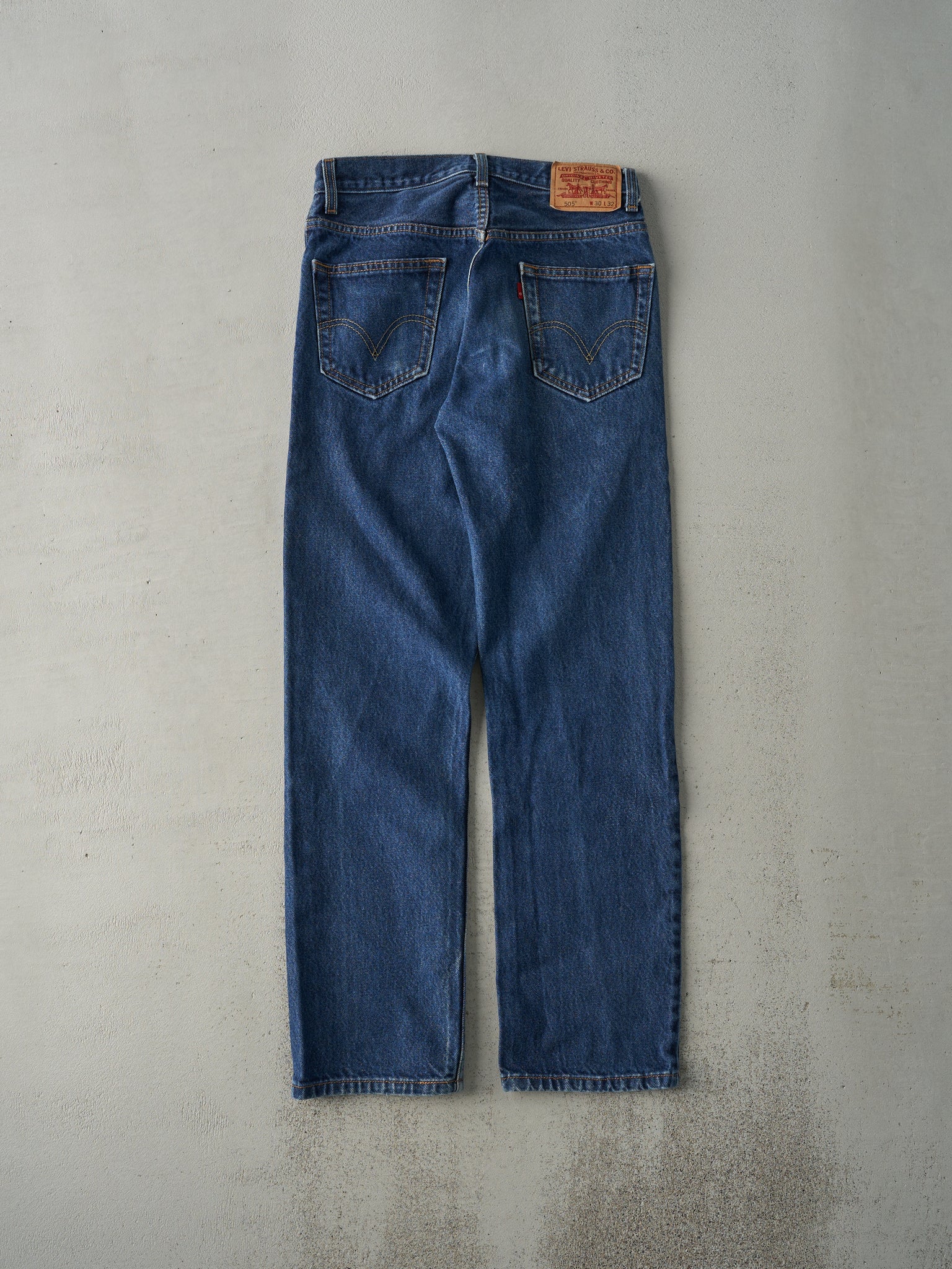 Vintage Y2K Dark Wash Levi's 505 Regular Fit Jeans (29x30.5)