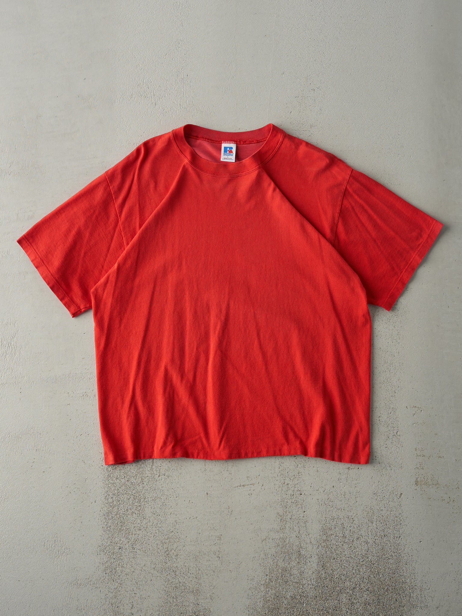 Vintage 90s Red Russell Athletics Blank Tee (M)