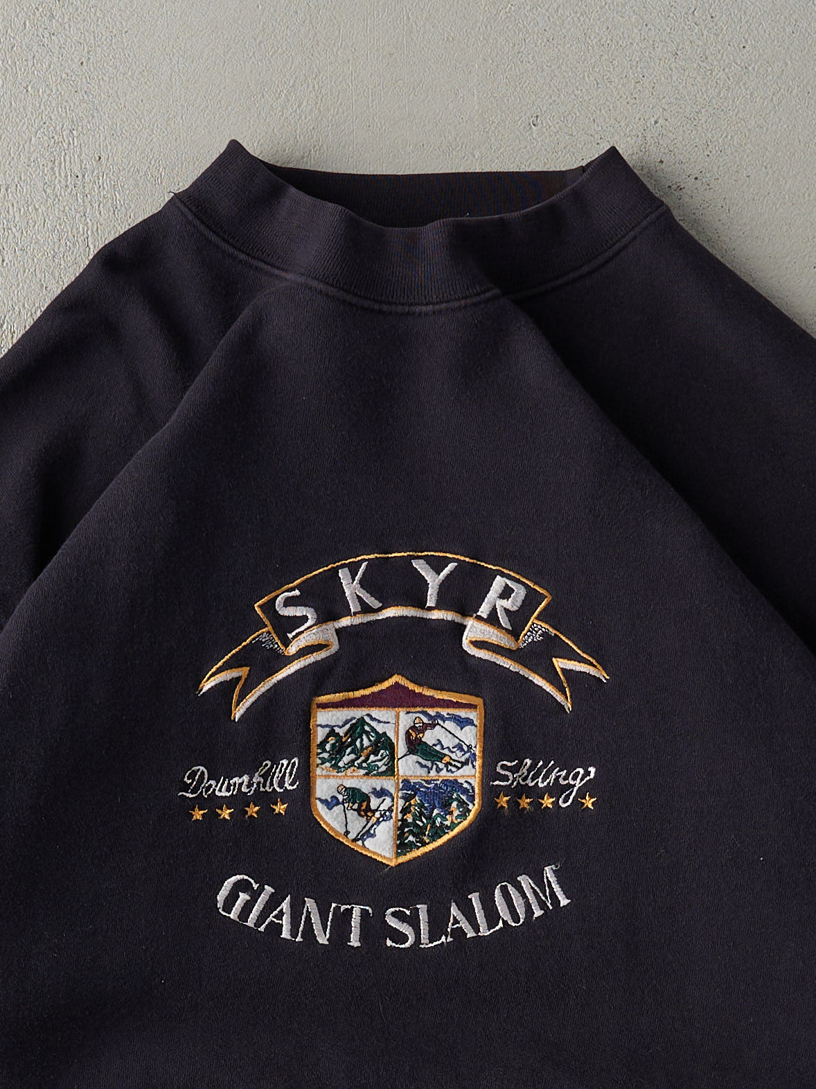 Vintage 90s Faded Black Skyr Giant Slalom Embroidered Crewneck (M/L)