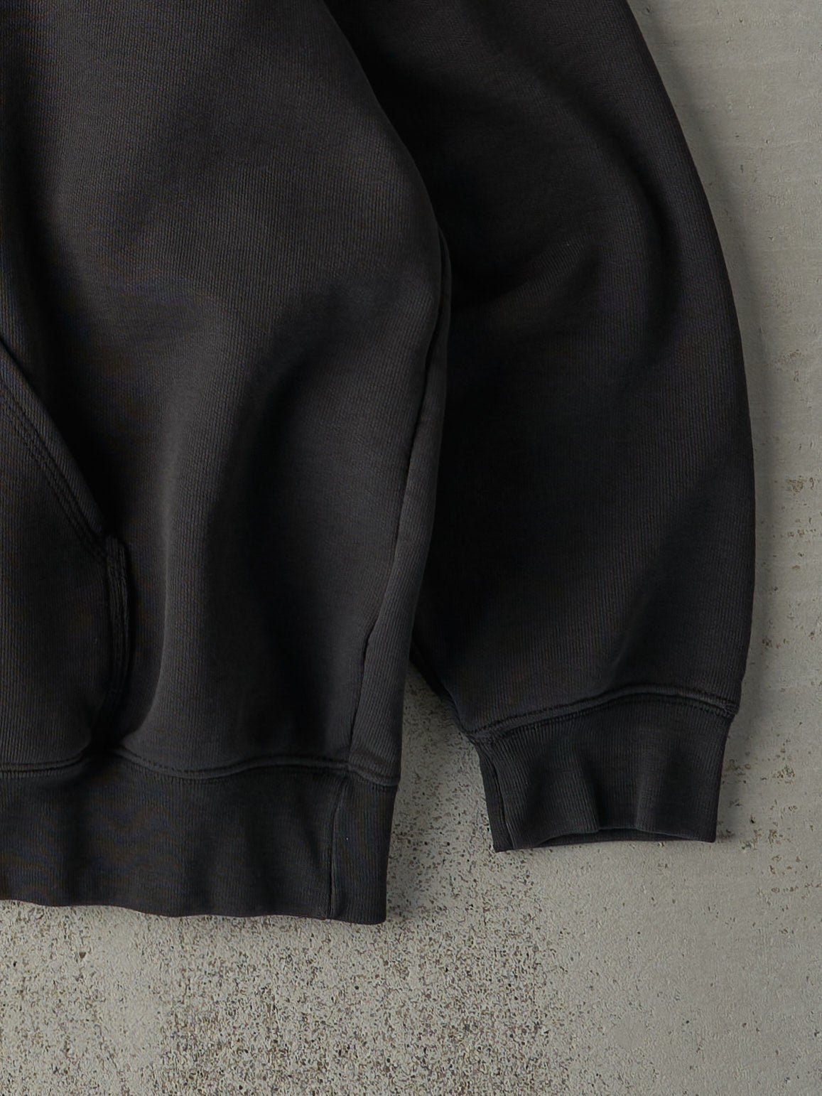 Vintage Y2K Faded Black Original Fit Carhartt Boxy Hoodie (XL/XXL)