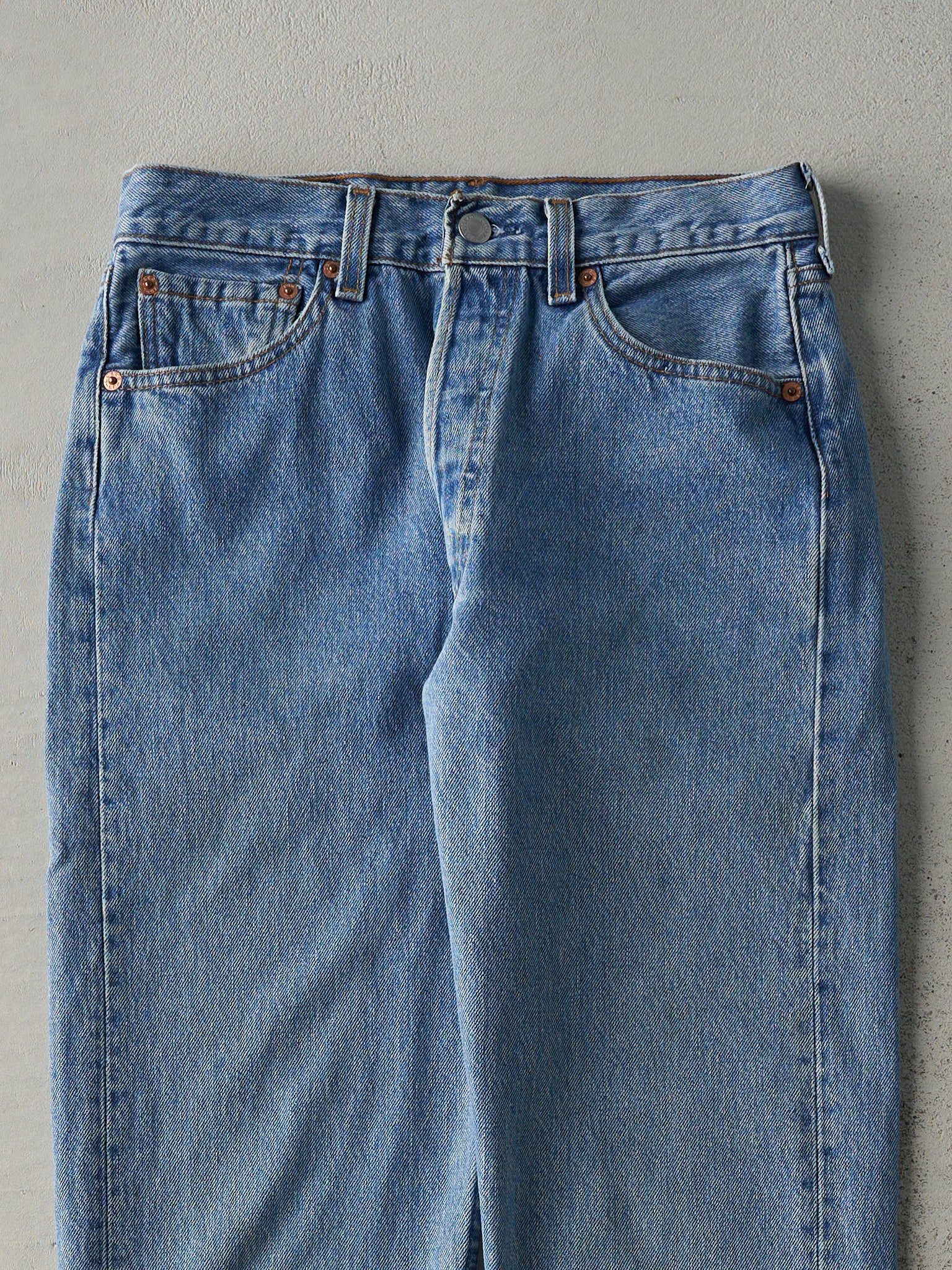 Vintage 90s Light Wash Levi's 501 Jeans (28x31)