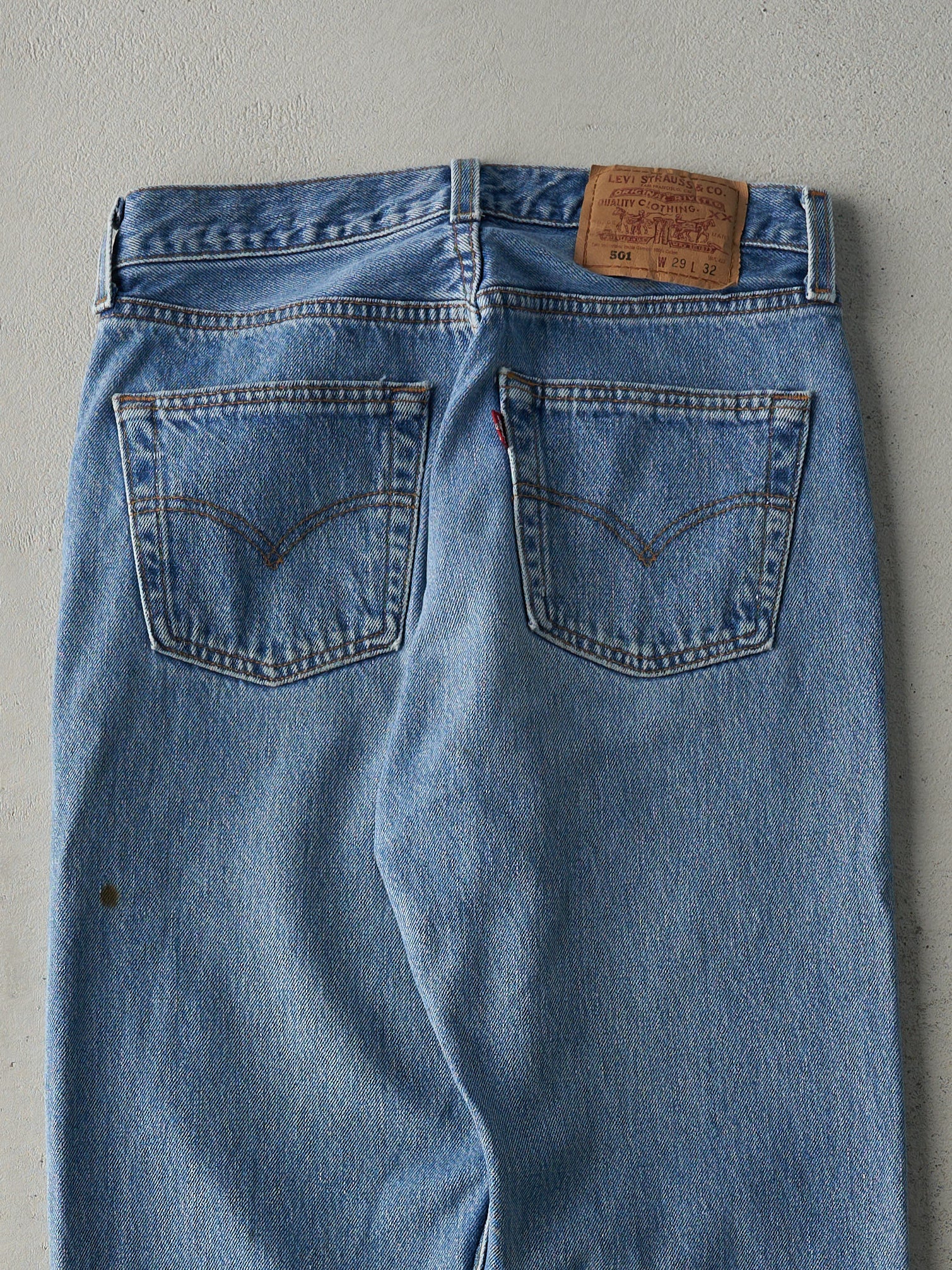 Vintage 90s Light Wash Levi's 501 Jeans (28x31)